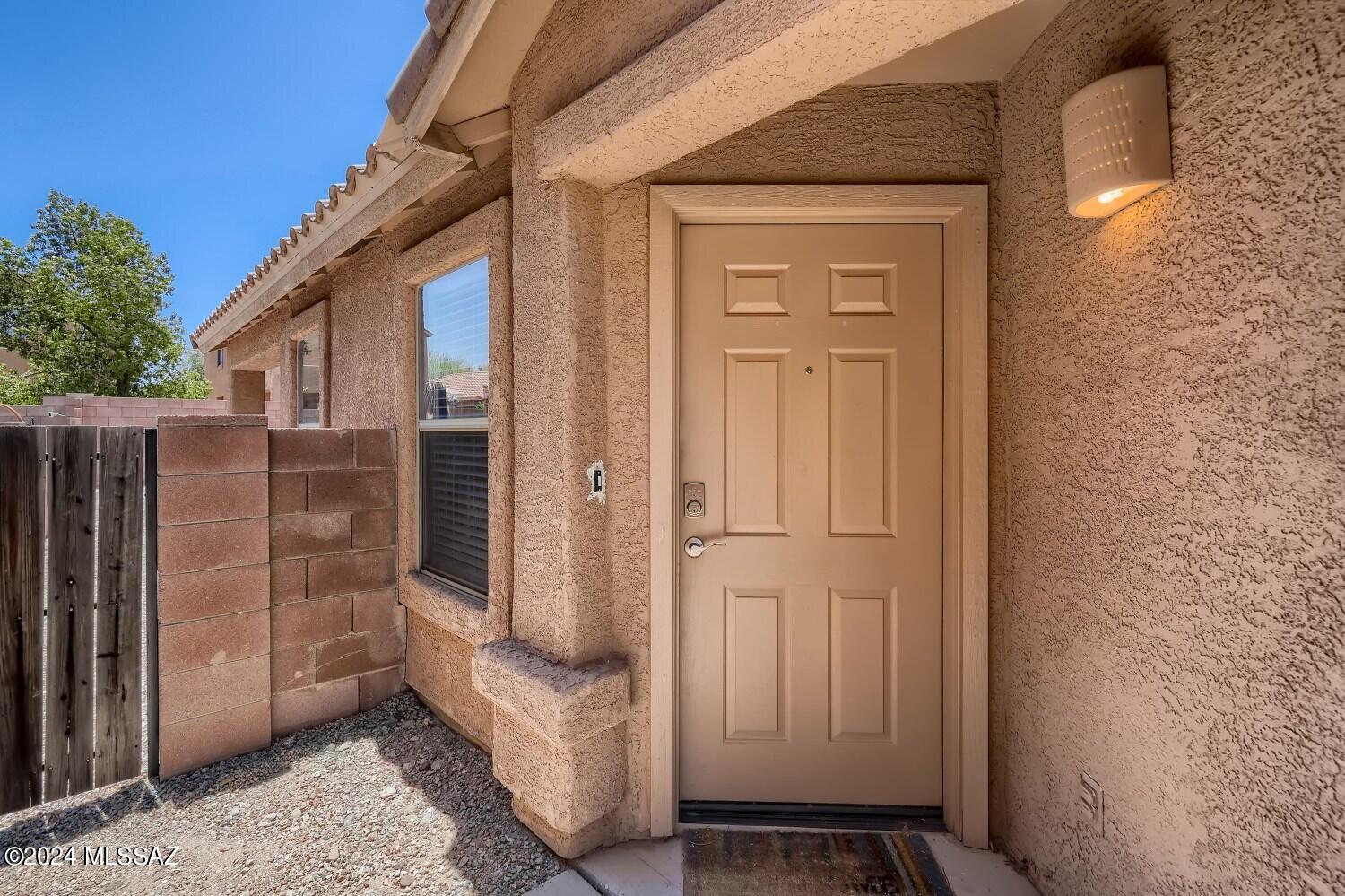 Rancho Del Lago (608-1030) - Residential Lease