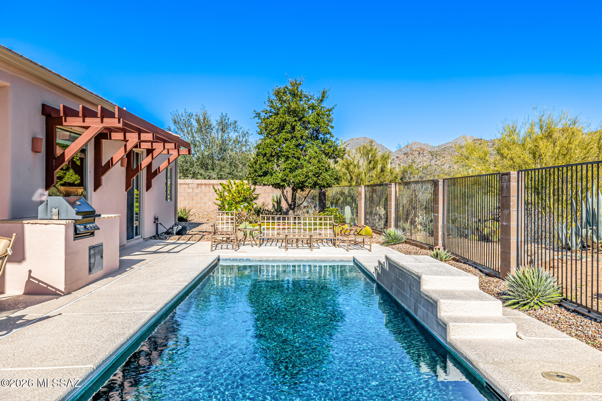 Bluffs At Dove Mountain (1-122) - Residential