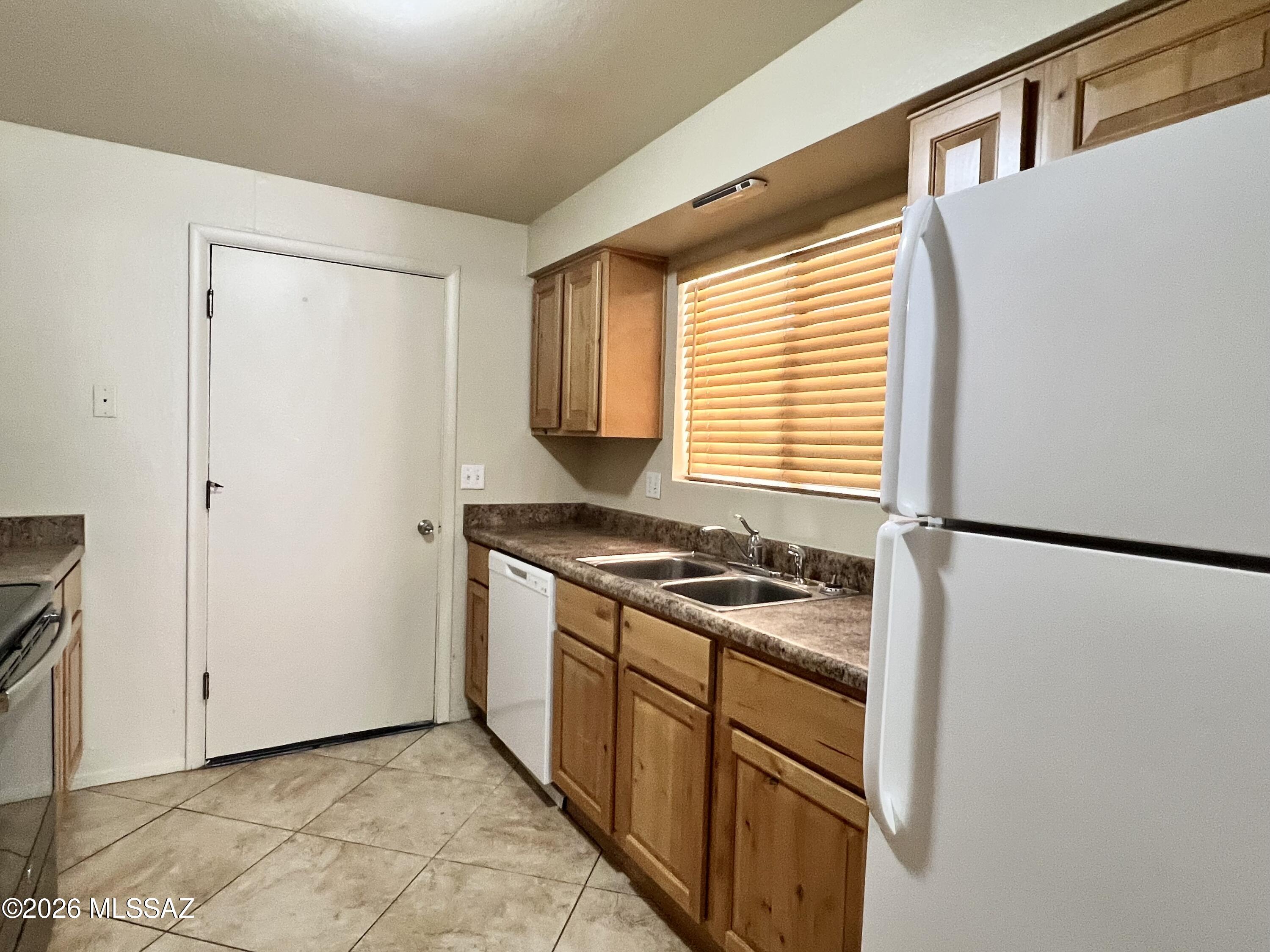 Rio Cancion Twnhms. and Professional - Residential Lease