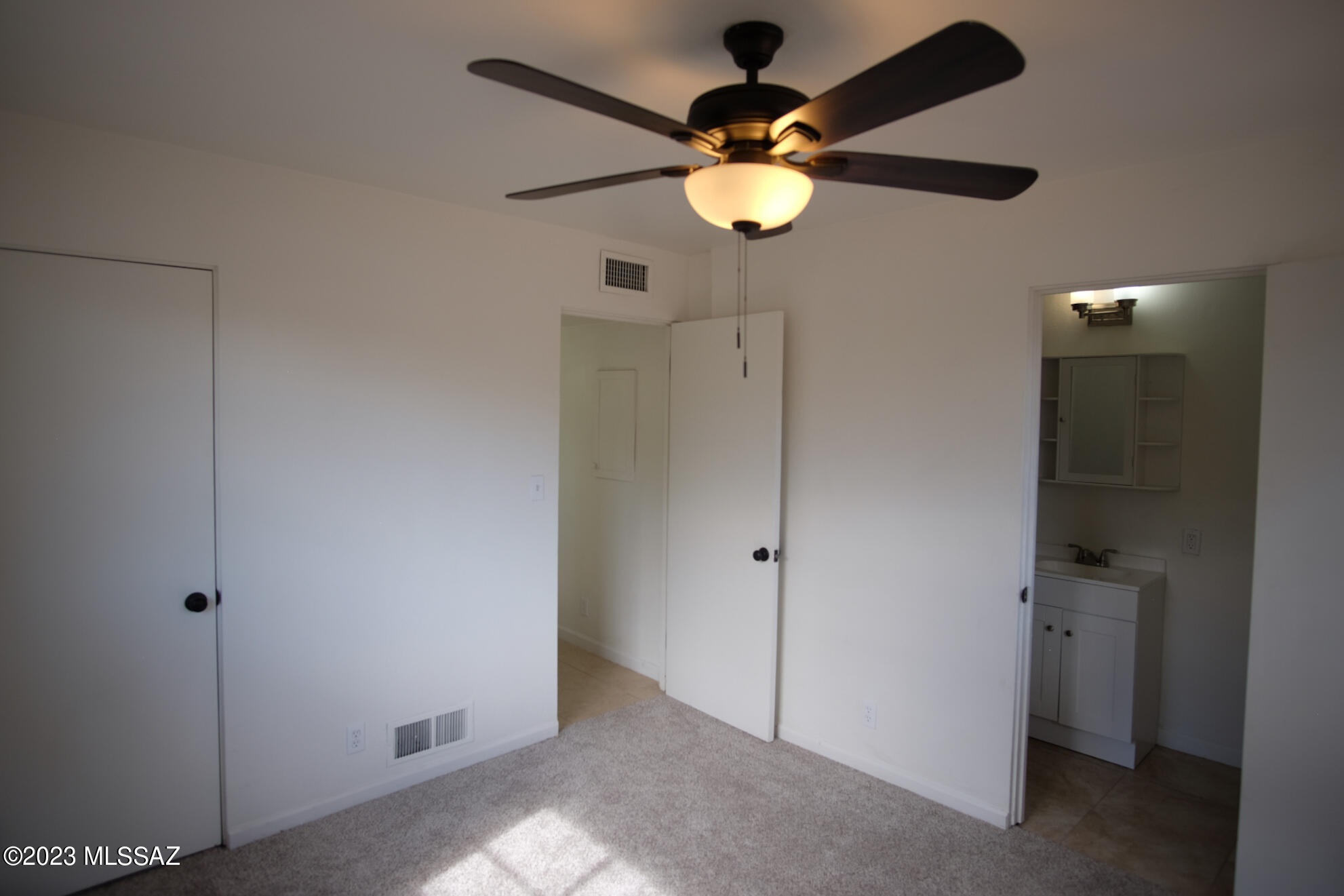 Catalina Subd. NO. 2 Resub Lot 14 - Residential Lease