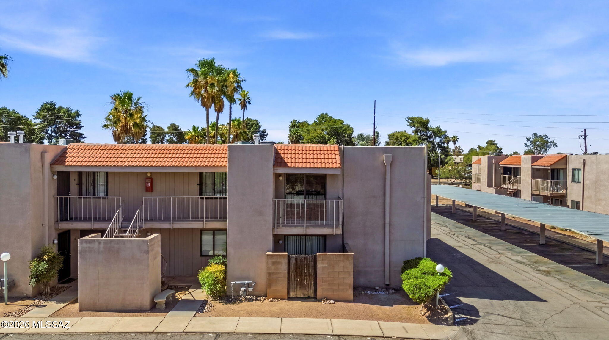 Golf Links East Condos (1-48) - Residential