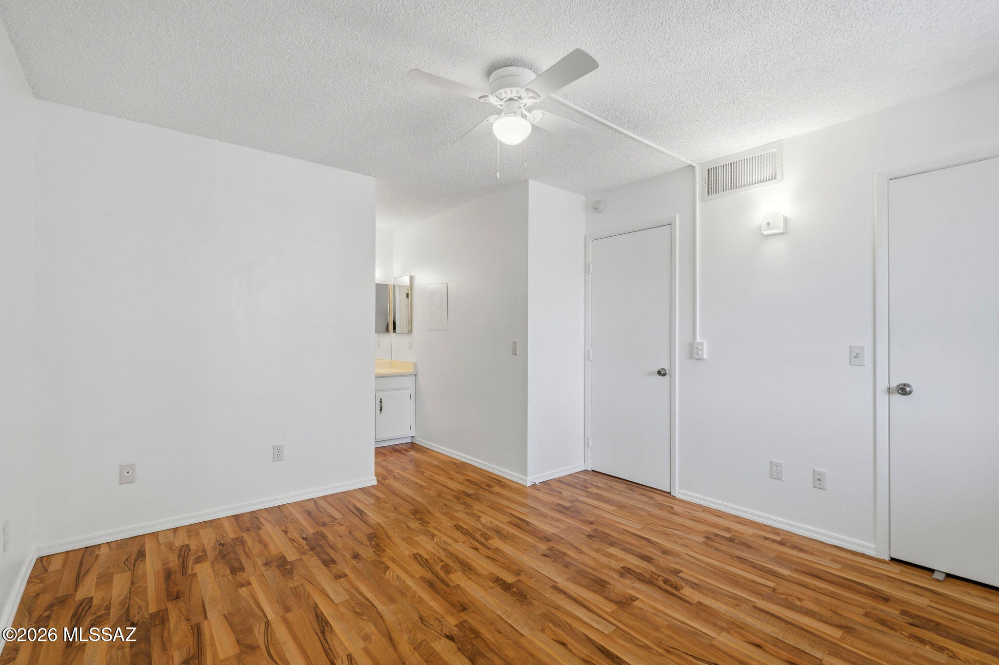 Golf Links East Condos (1-48) - Residential