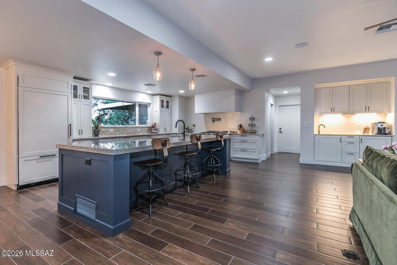 Unsubdivided - Residential Lease
