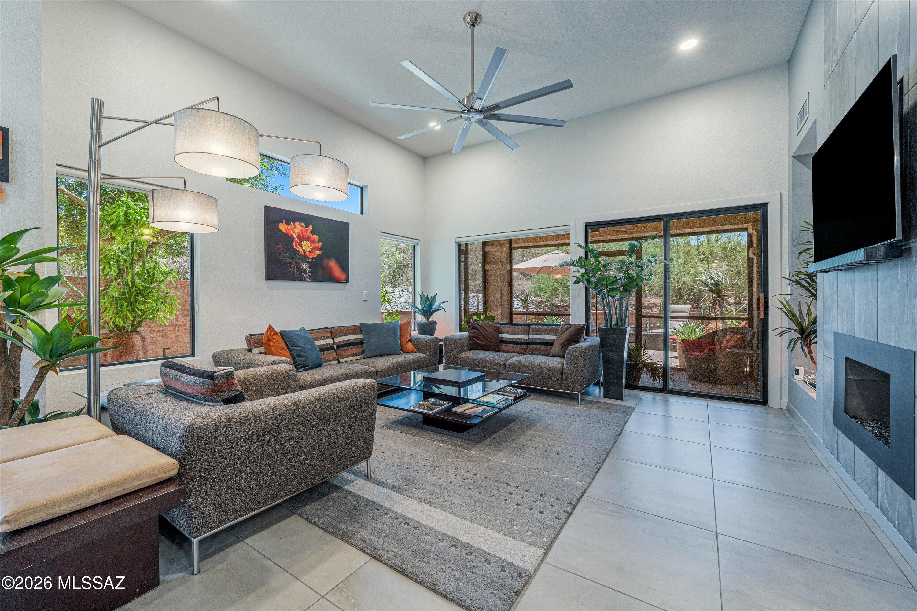 Sunrise Presidio East (1-87) - Residential