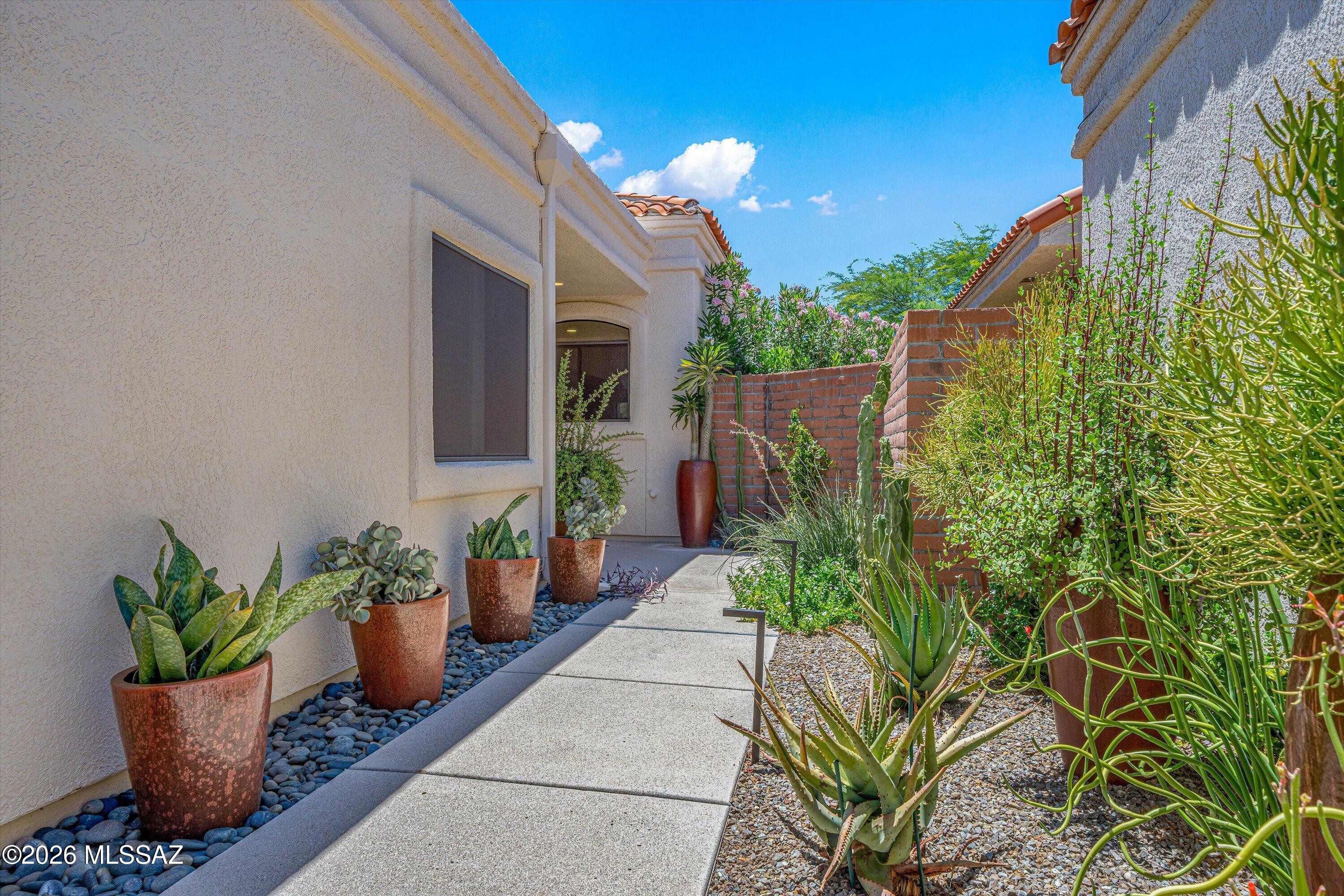 Sunrise Presidio East (1-87) - Residential