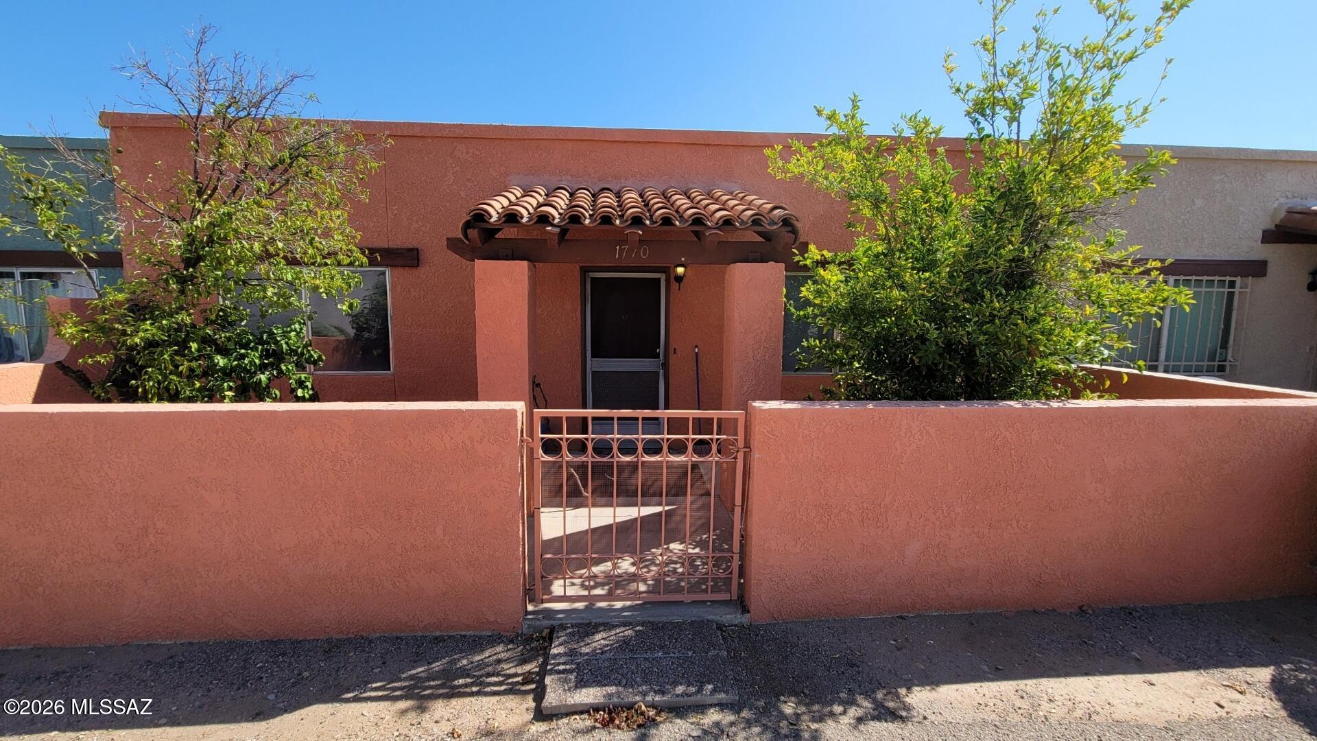 Spanish Meadows Twnhss (1-105) - Residential