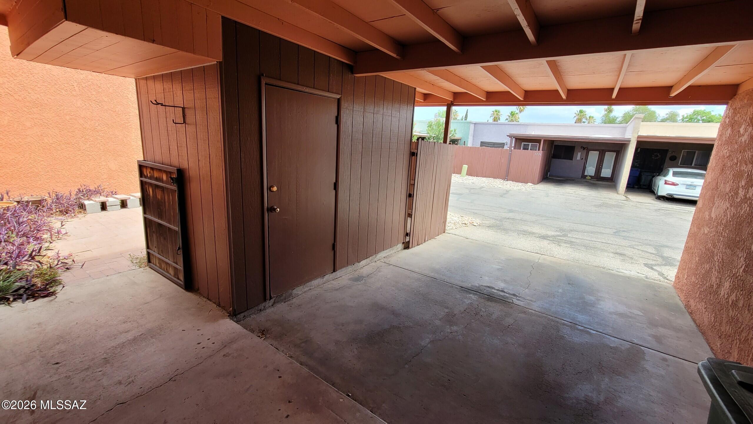 Spanish Meadows Twnhss (1-105) - Residential