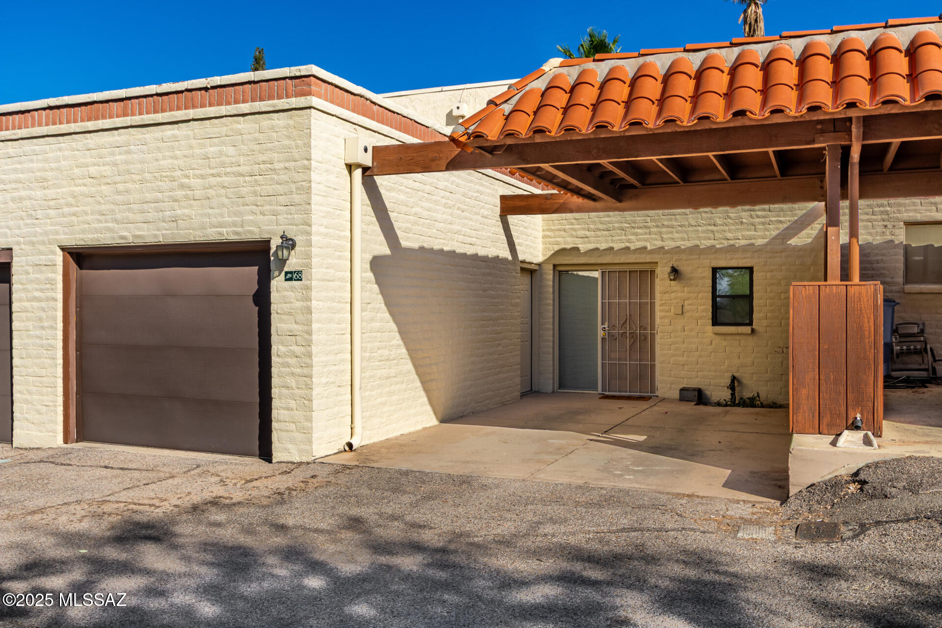 Plaza Mirador (1-28) - Residential