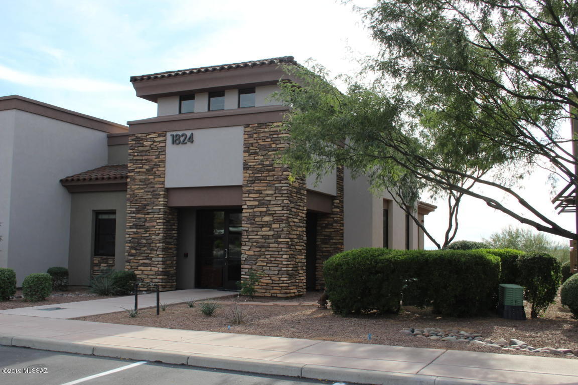 GREAT NW LOCATION IN INNOVATION CORPORATE CENTER NEAR TANGERINE/ORACLE AND OV HOSPITAL. THIS OFFICE SPACE IS IDEAL FOR MEDICAL, DENTAL, PROFESSIONAL OR SALES. HAS ENTRY LOBBY, 3 CARPETED OFFICES, LARGE OPEN AREA WITH POLISHED CONCRETE FLOORS IN BACK, WET BAR BREAK AREA AND ADA COMPLIANT BATHROOM. INCLUDES 2 COVERED PARKING SPACES.
