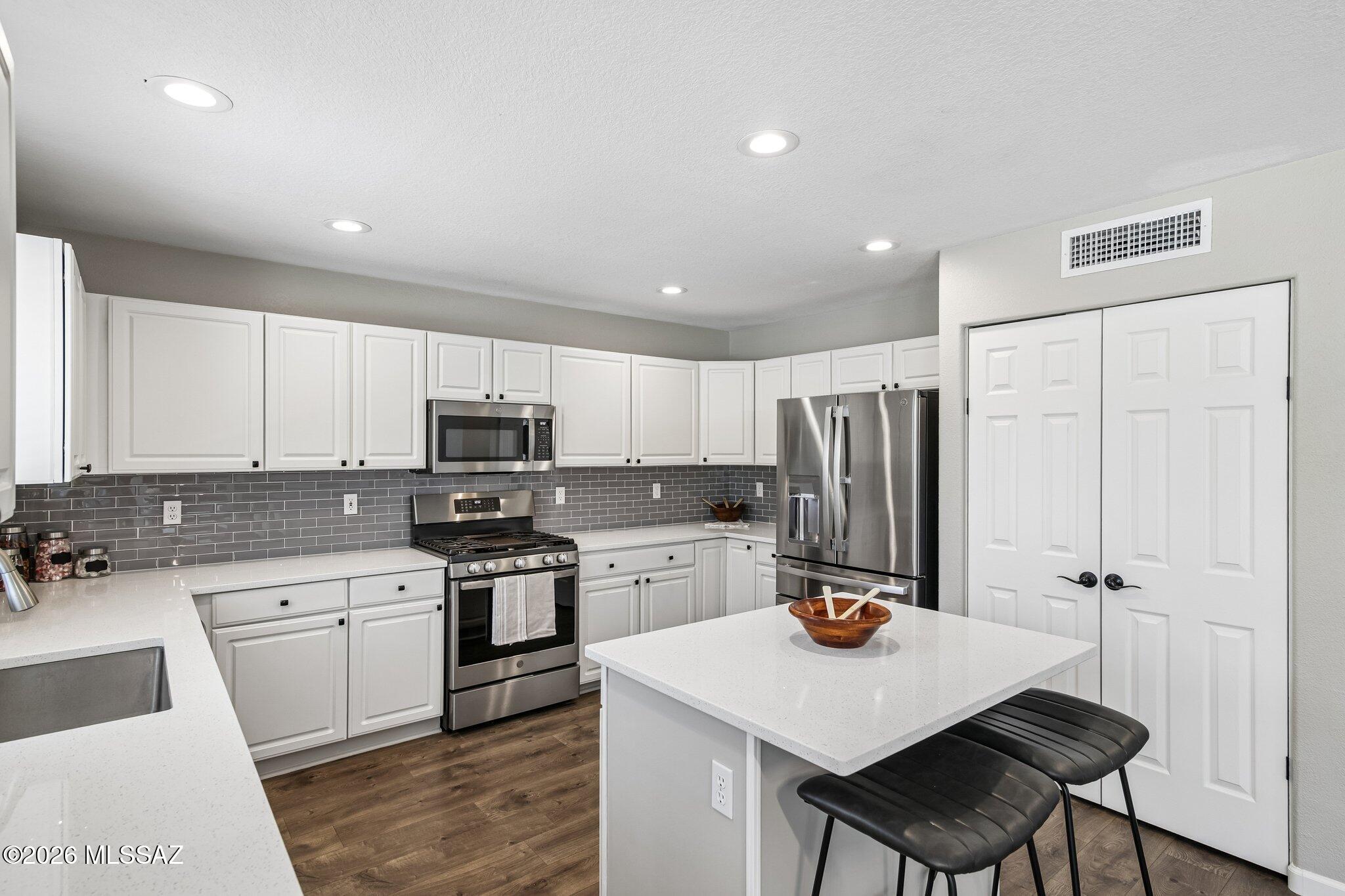 Harrison Pointe Phase I (1-72) - Residential