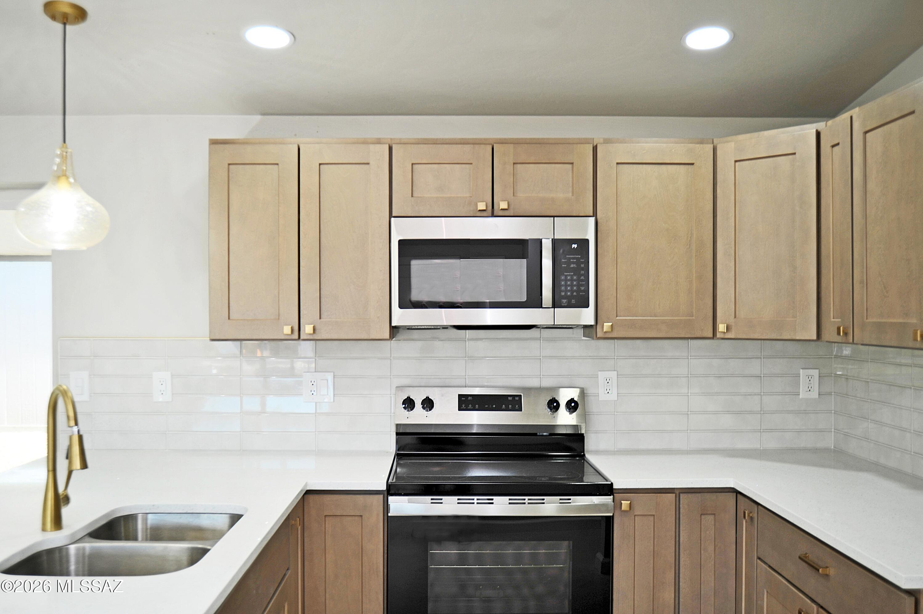 Vista Del Norte - Residential