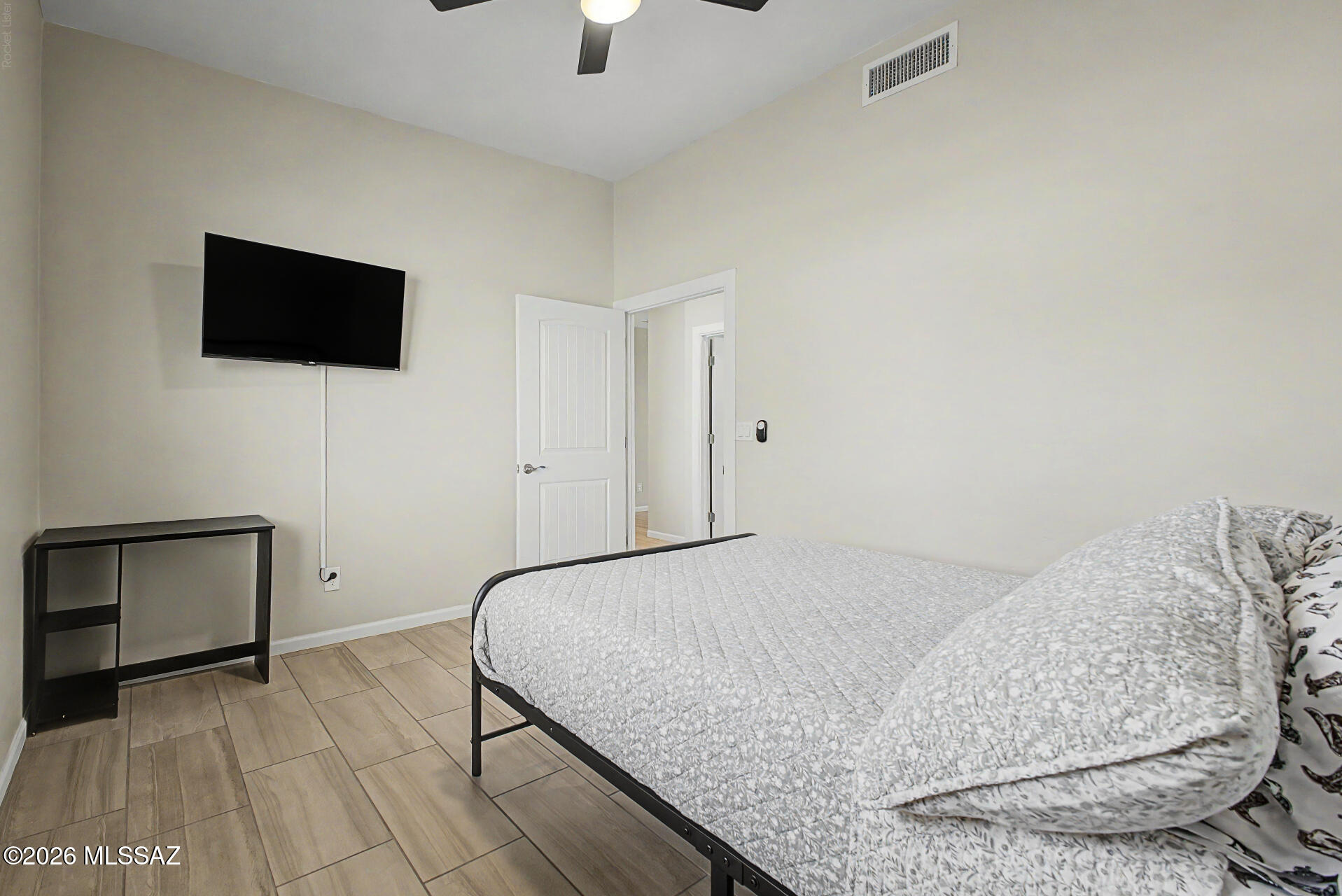 New Tucson Unit NO. 4 (1-203) - Residential Lease