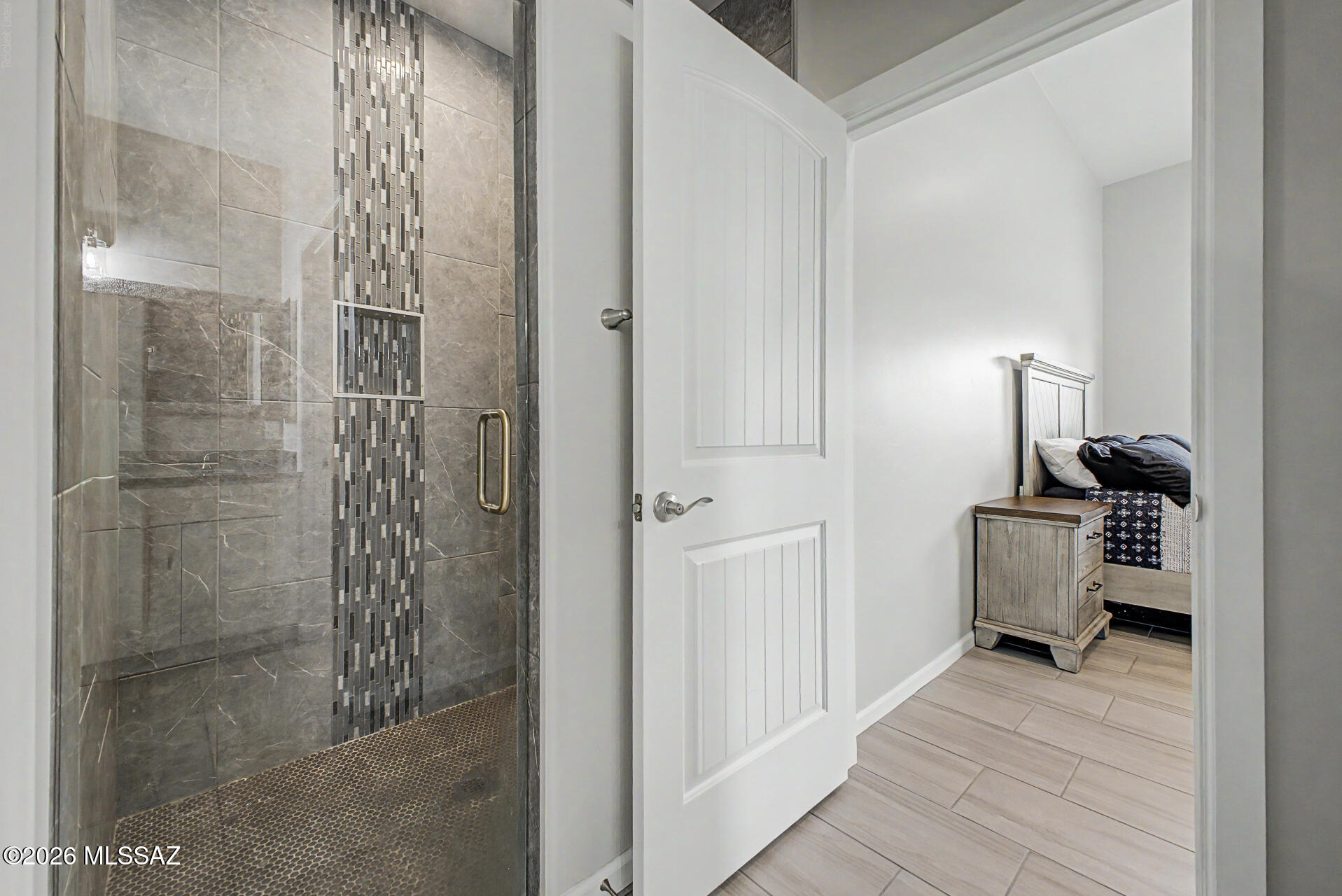 New Tucson Unit NO. 4 (1-203) - Residential Lease