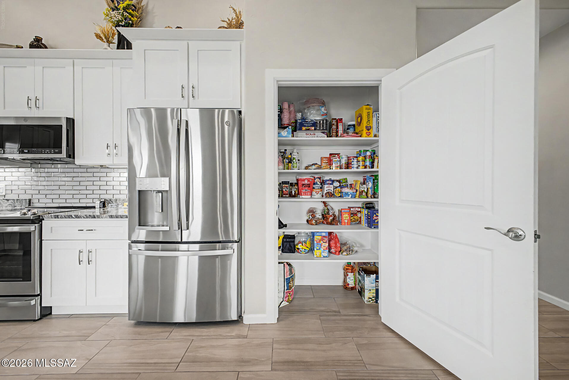 New Tucson Unit NO. 4 (1-203) - Residential Lease