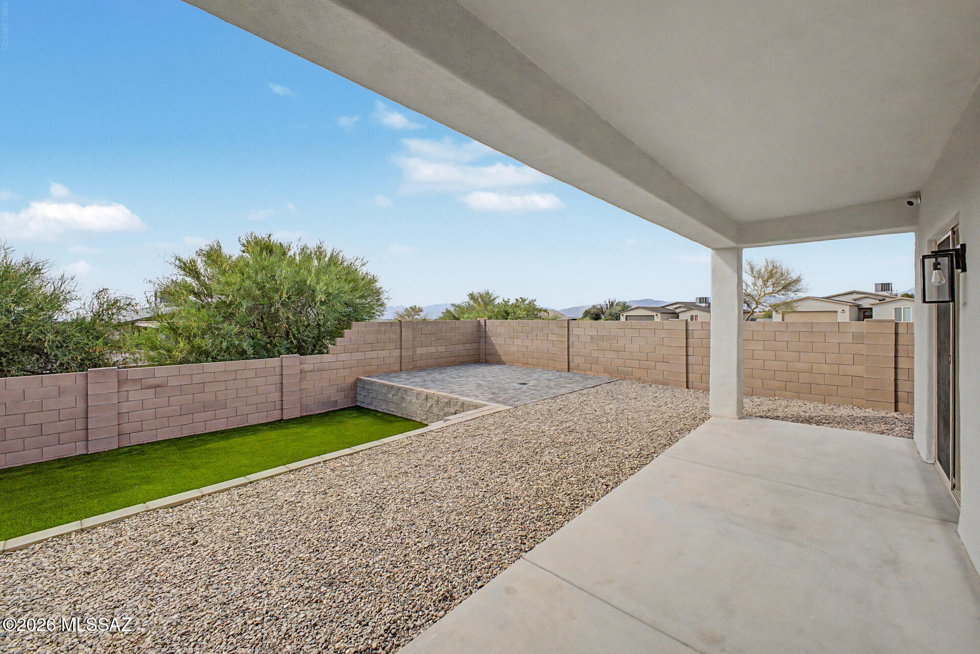 New Tucson Unit NO. 4 (1-203) - Residential Lease