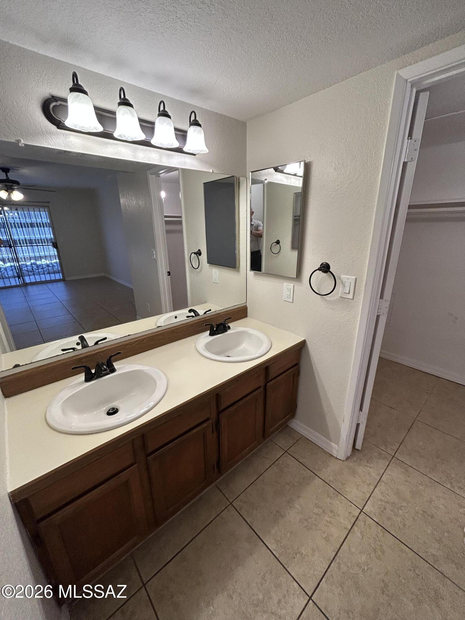 Edgebrooke Village (1-79) - Residential