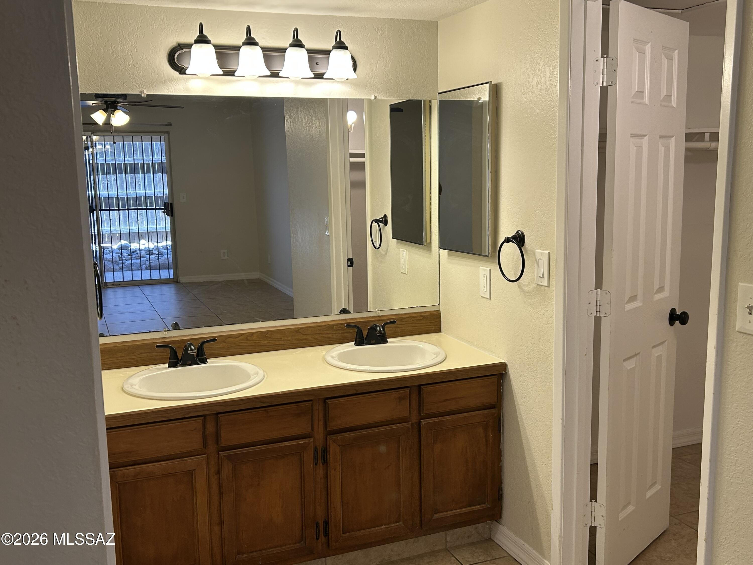 Edgebrooke Village (1-79) - Residential