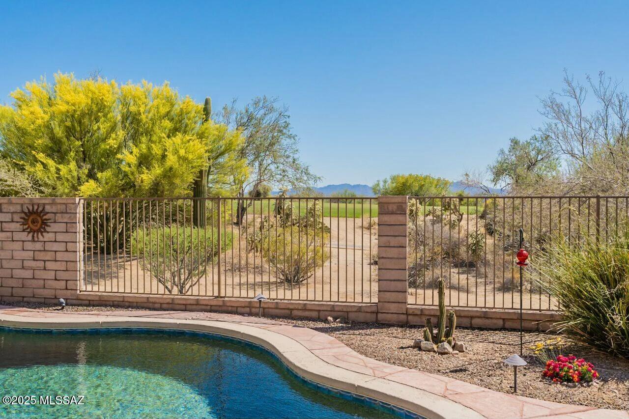 Dos Lagos at Dove Mountain (1-91) - Residential