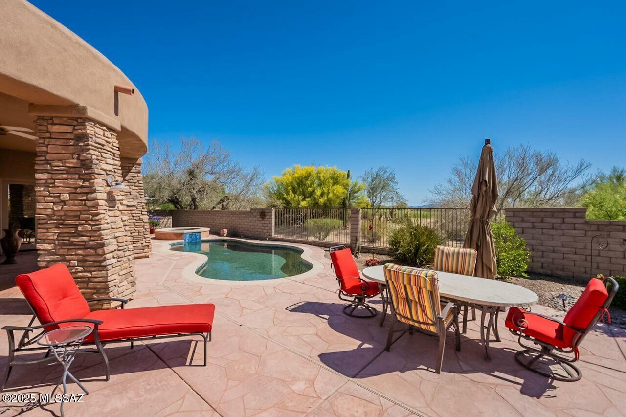 Dos Lagos at Dove Mountain (1-91) - Residential