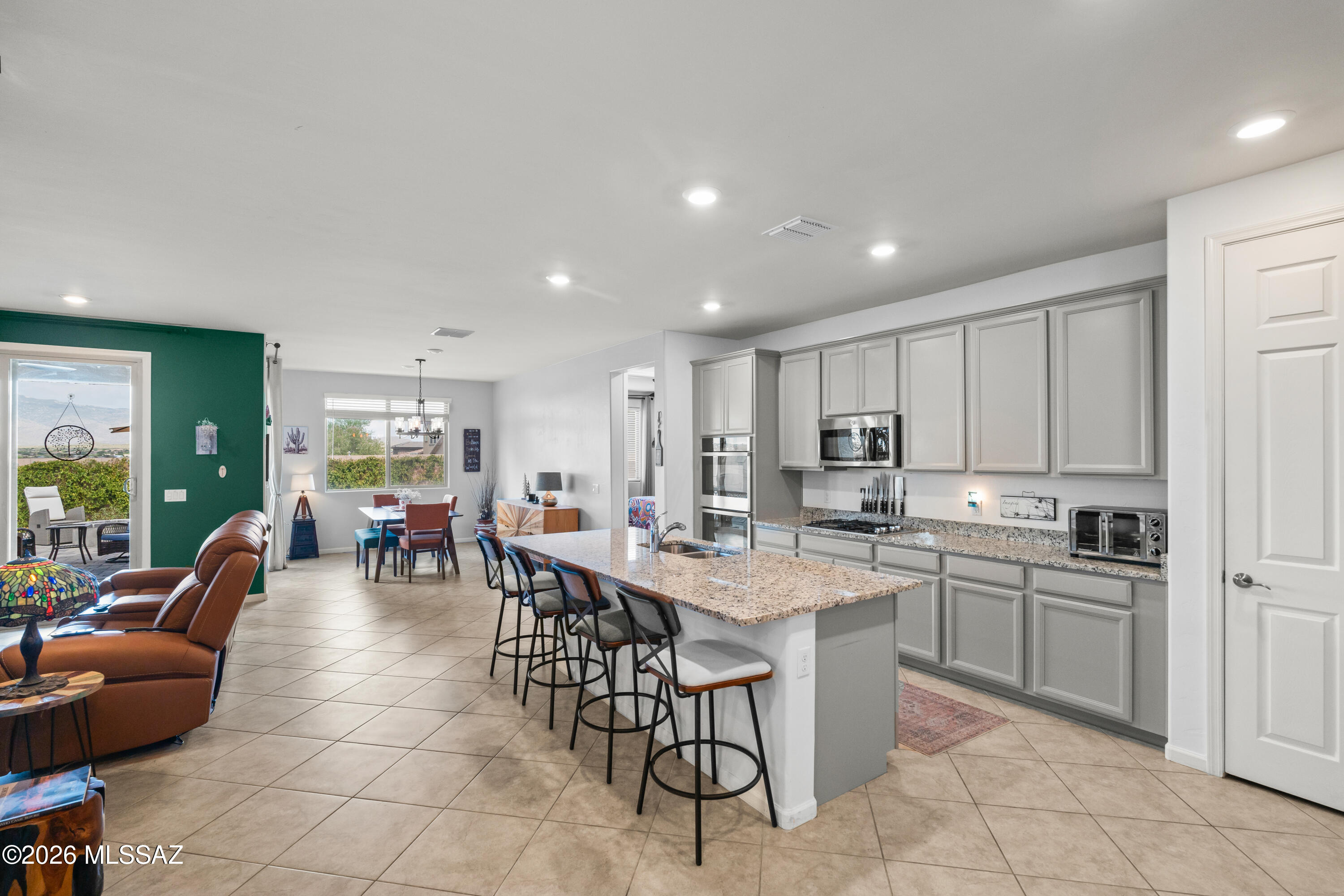 The Vistas At Rincon Knolls SQ20152600506 - Residential