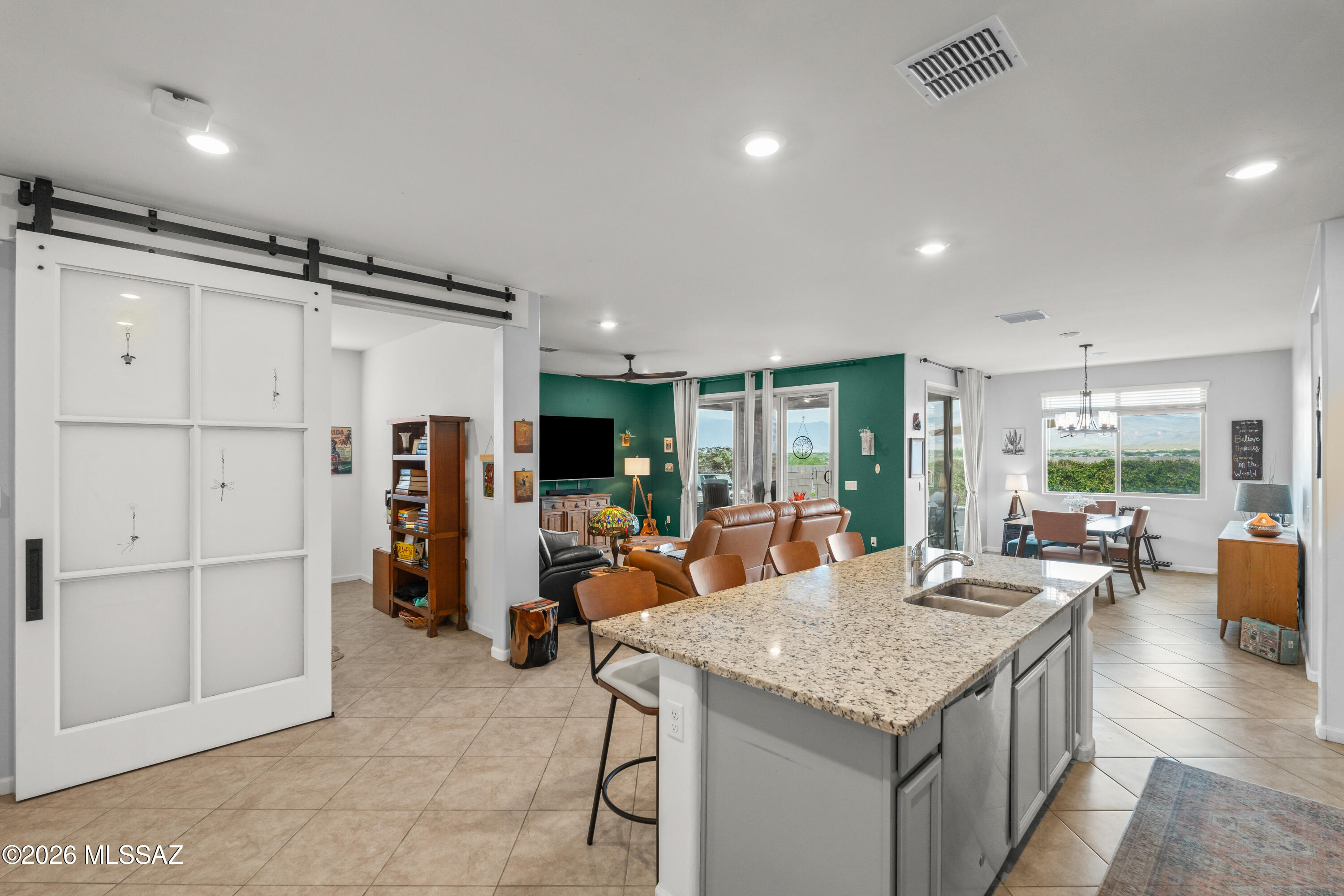 The Vistas At Rincon Knolls SQ20152600506 - Residential