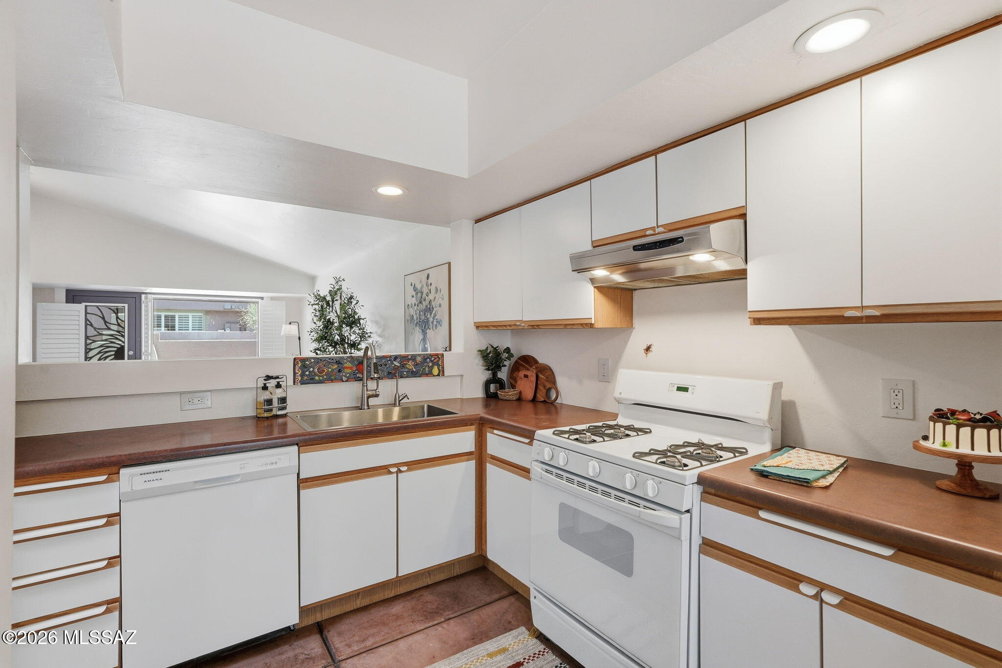 Country Club At The River (1-32) - Residential