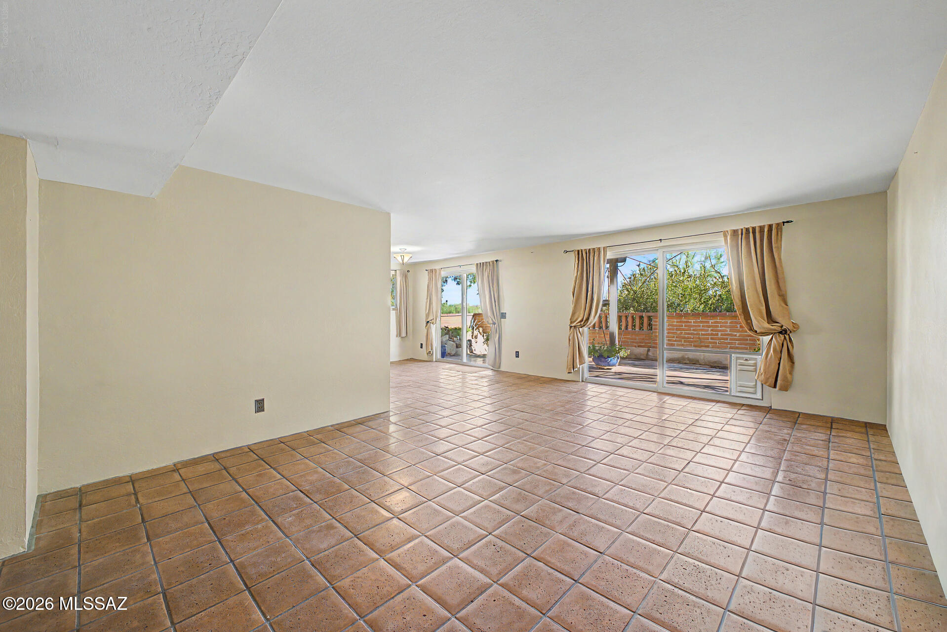 Catalina Pueblo NO. 2 (35-88) - Residential