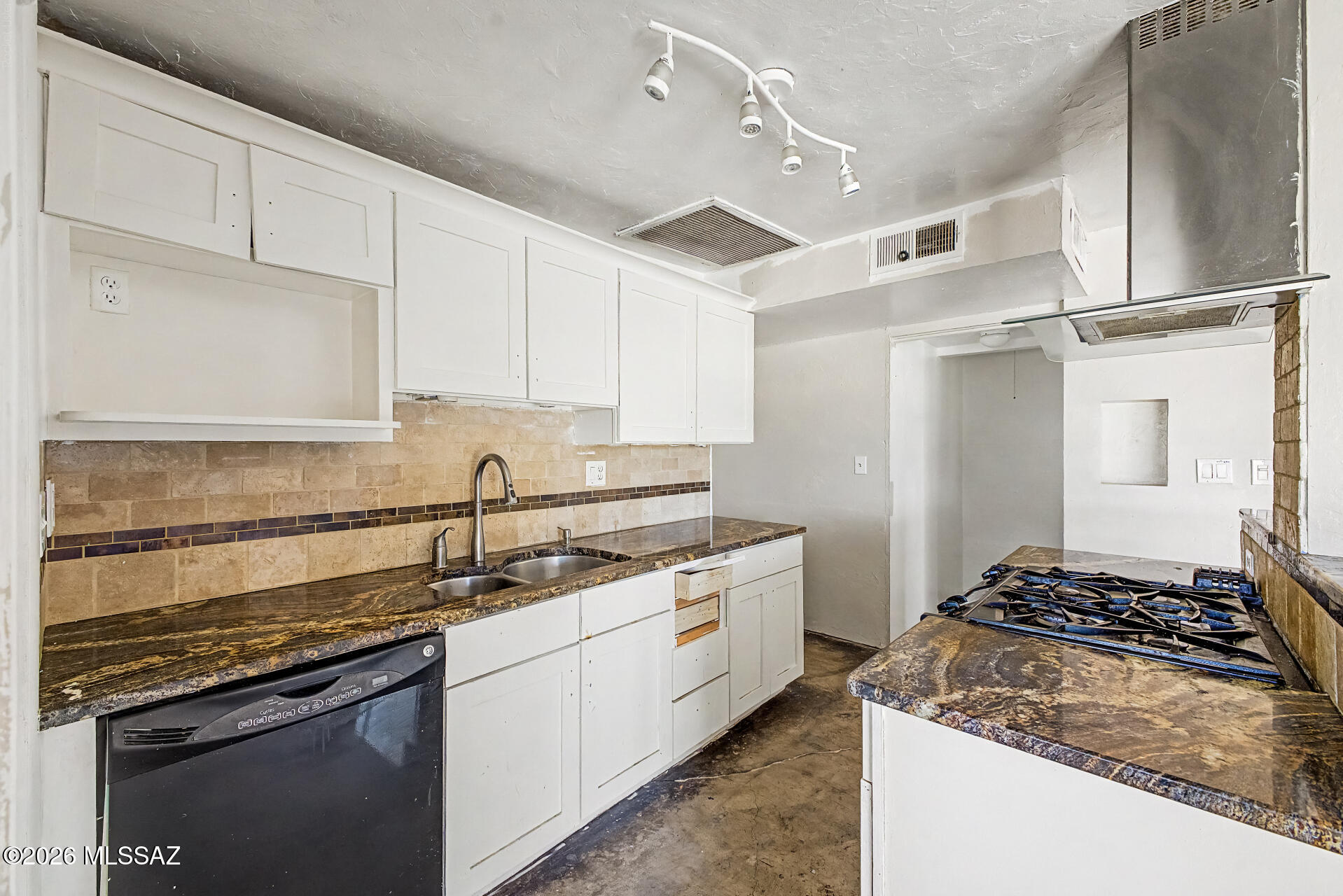 Sherwood Village Terrace (231-546) - Residential