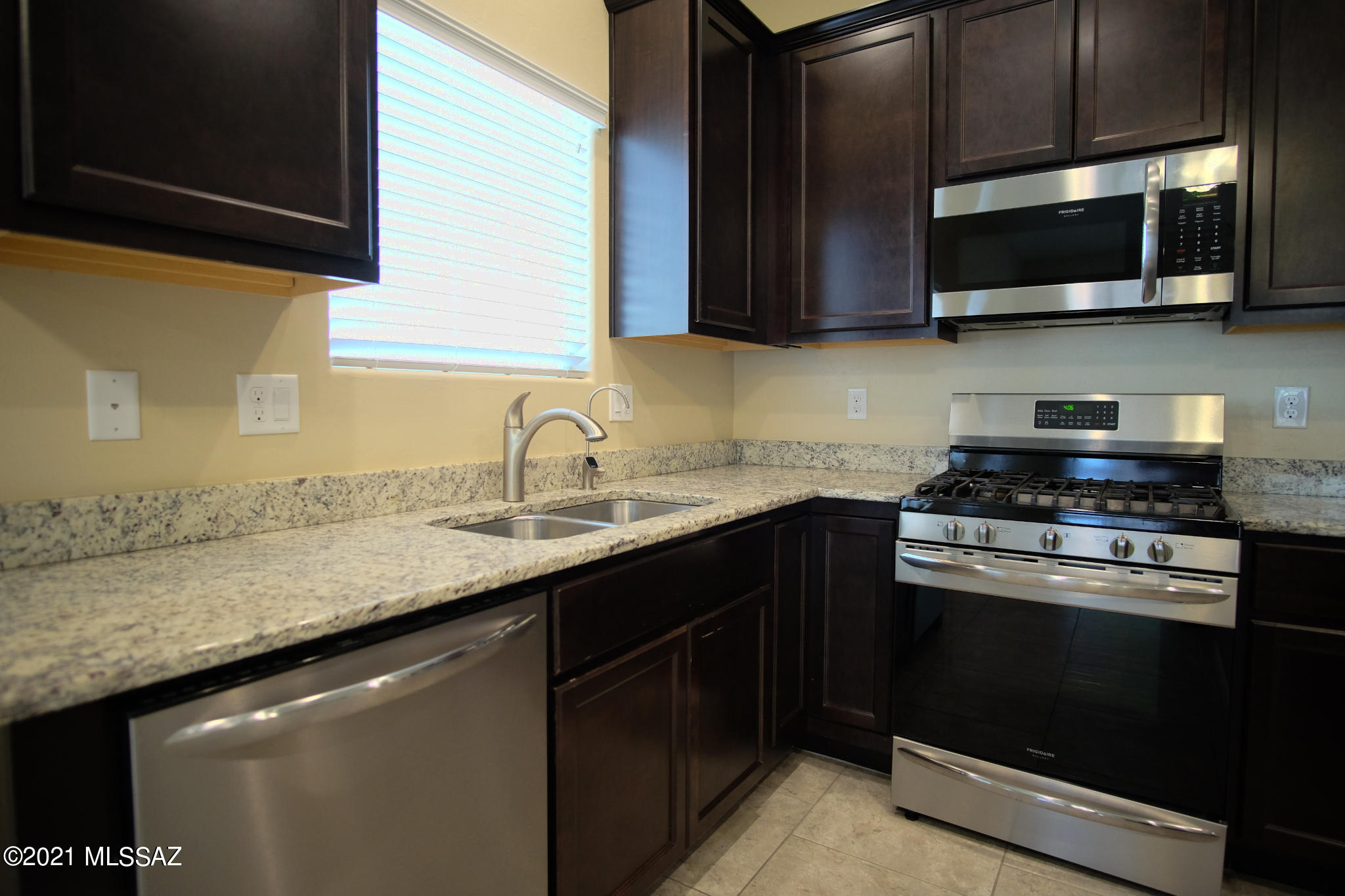 Hunter Subdivision NO. 3 (1-112) - Residential Lease
