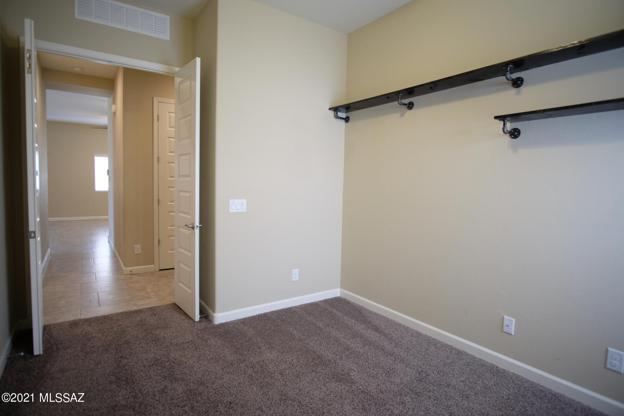 Hunter Subdivision NO. 3 (1-112) - Residential Lease