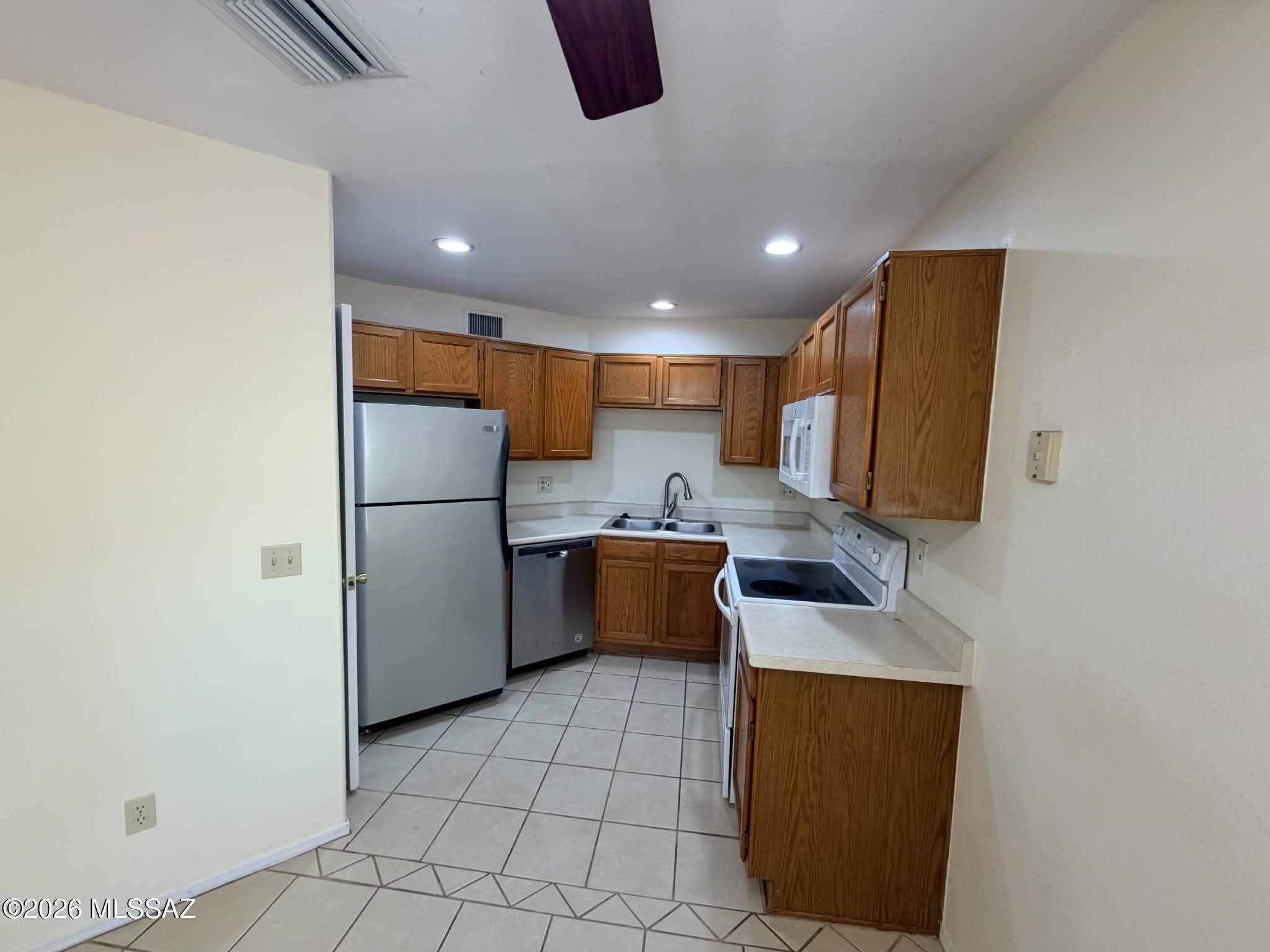 Canyon View At Ventana Condominium (1-264) - Residential