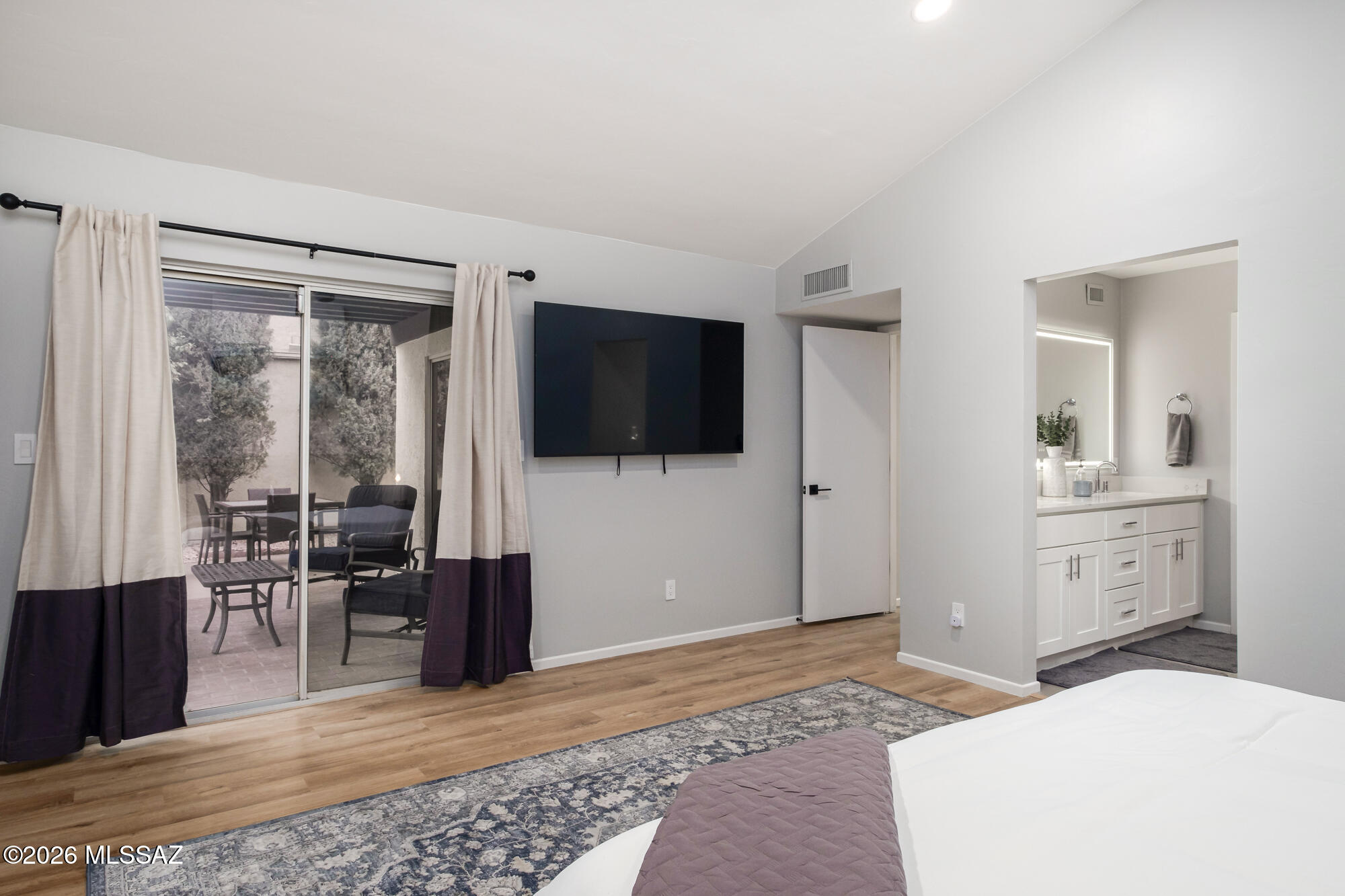 Villa Del Rio (1-148) - Residential
