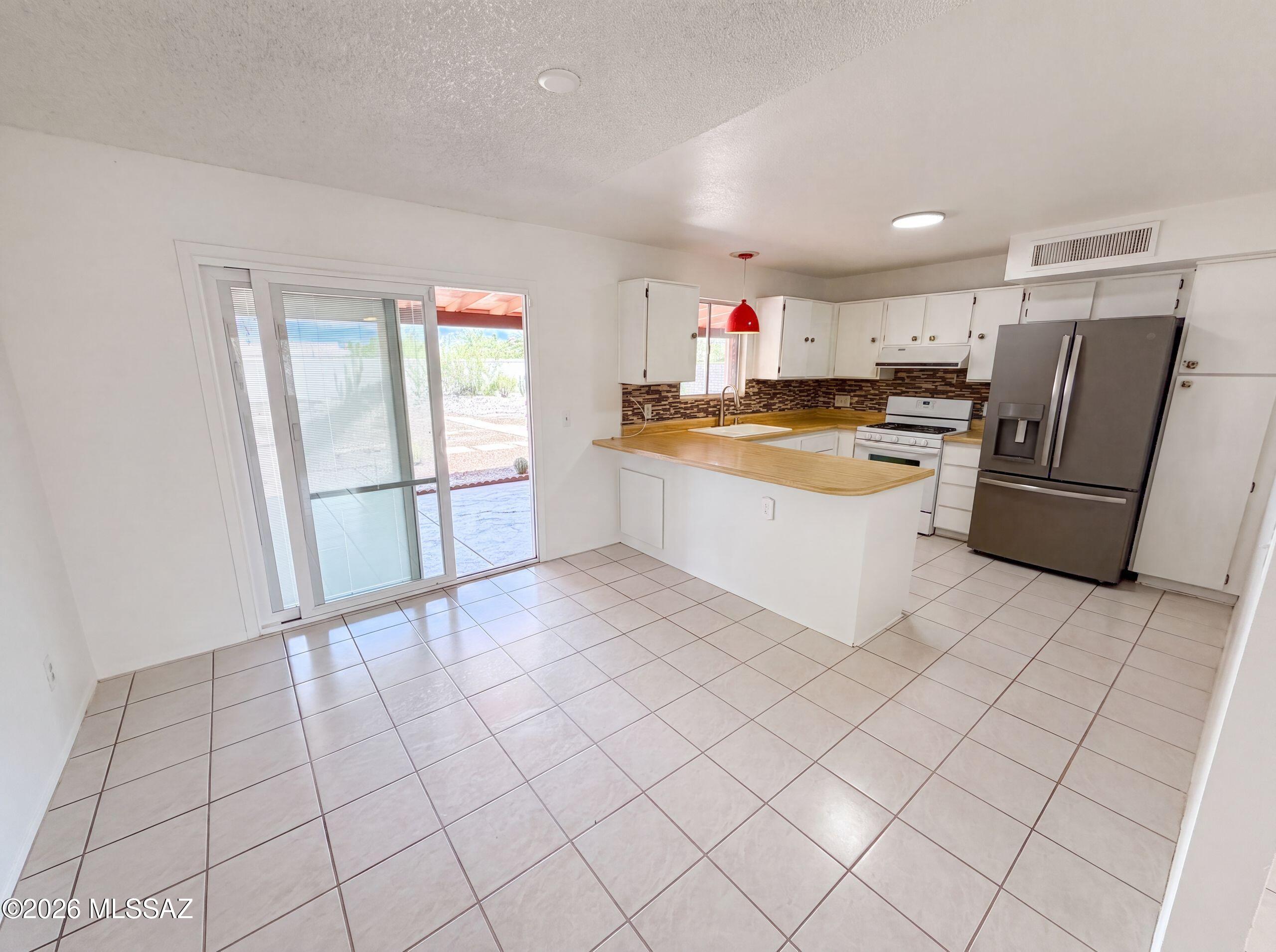 Lincoln Ridge (1-207) - Residential