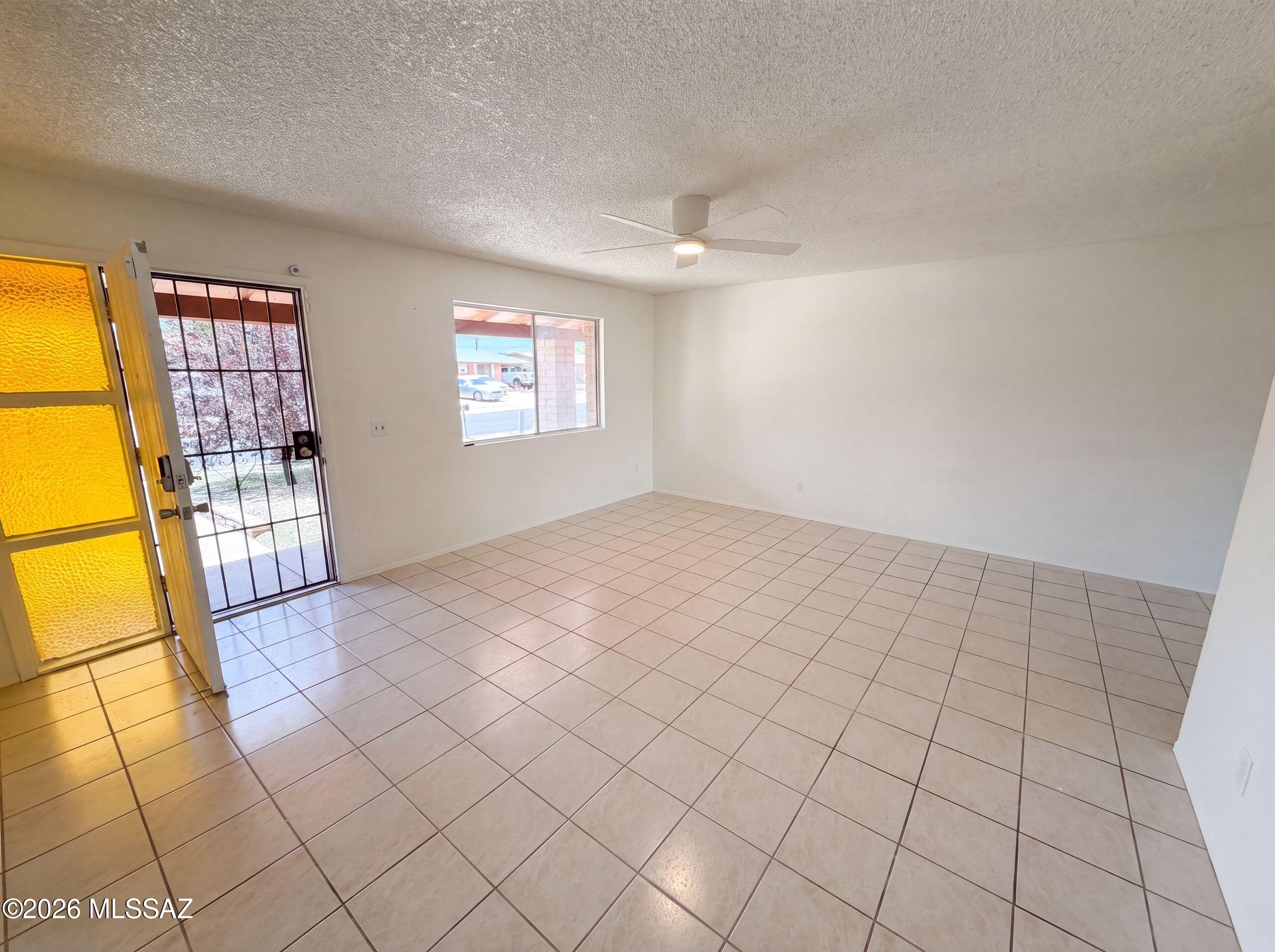 Lincoln Ridge (1-207) - Residential