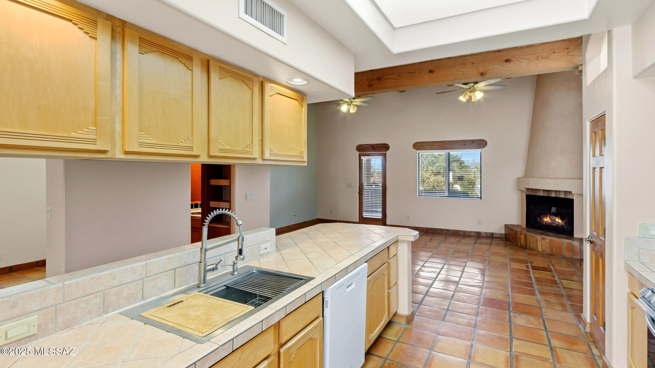 New Tucson Unit NO. 4 (1-203) - Residential