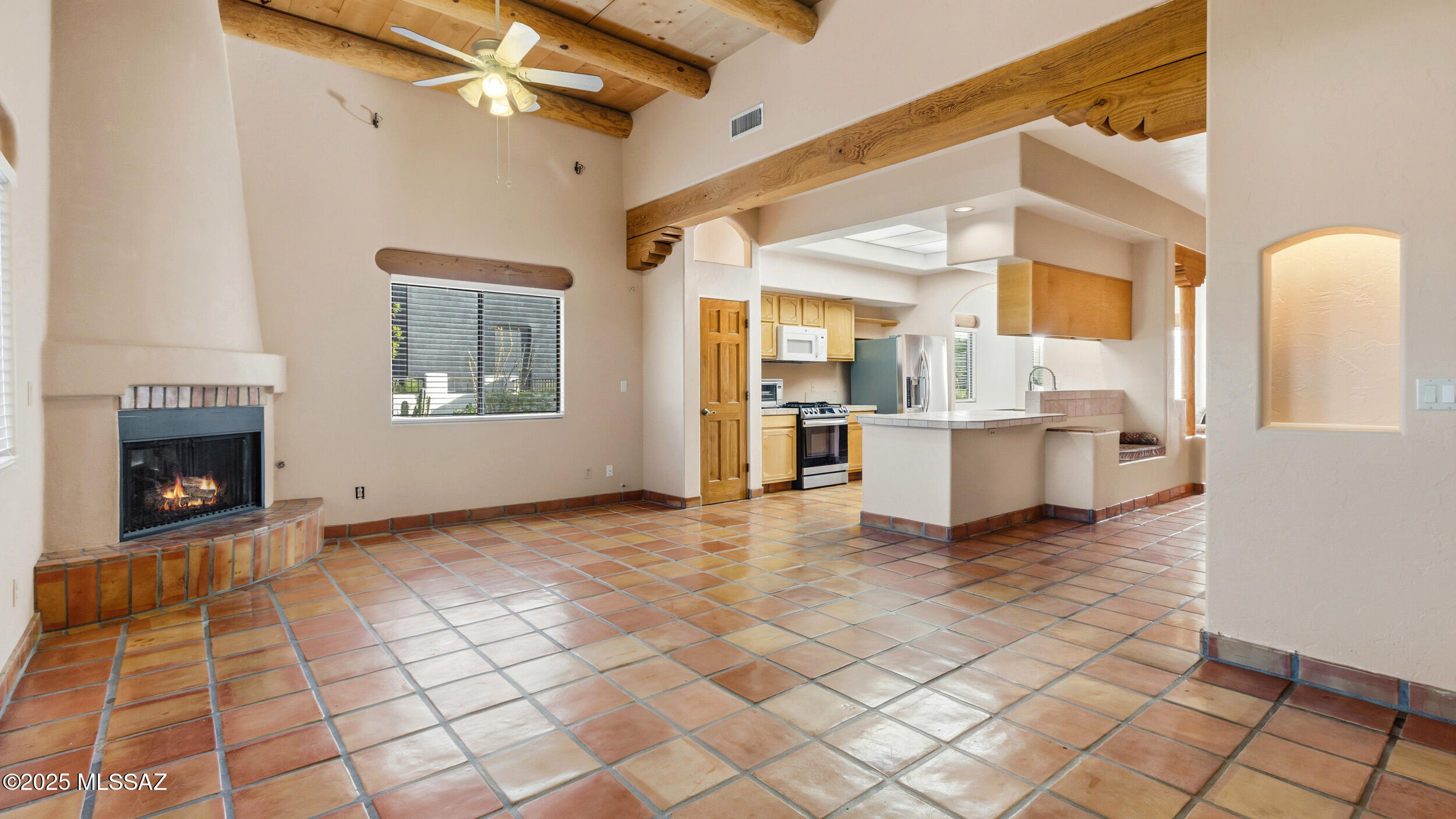 New Tucson Unit NO. 4 (1-203) - Residential