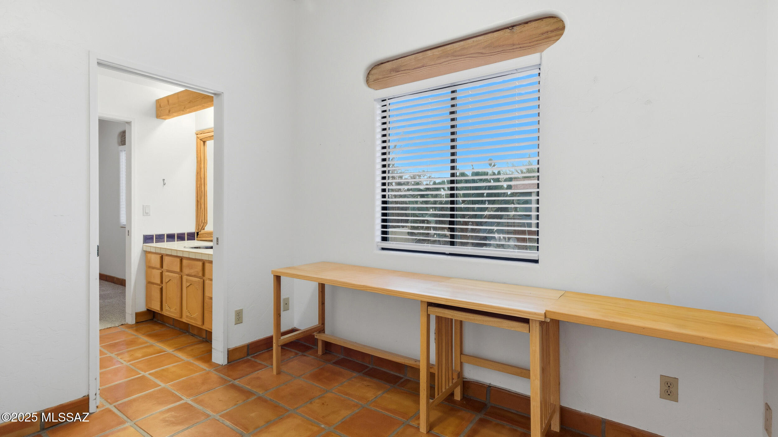 New Tucson Unit NO. 4 (1-203) - Residential