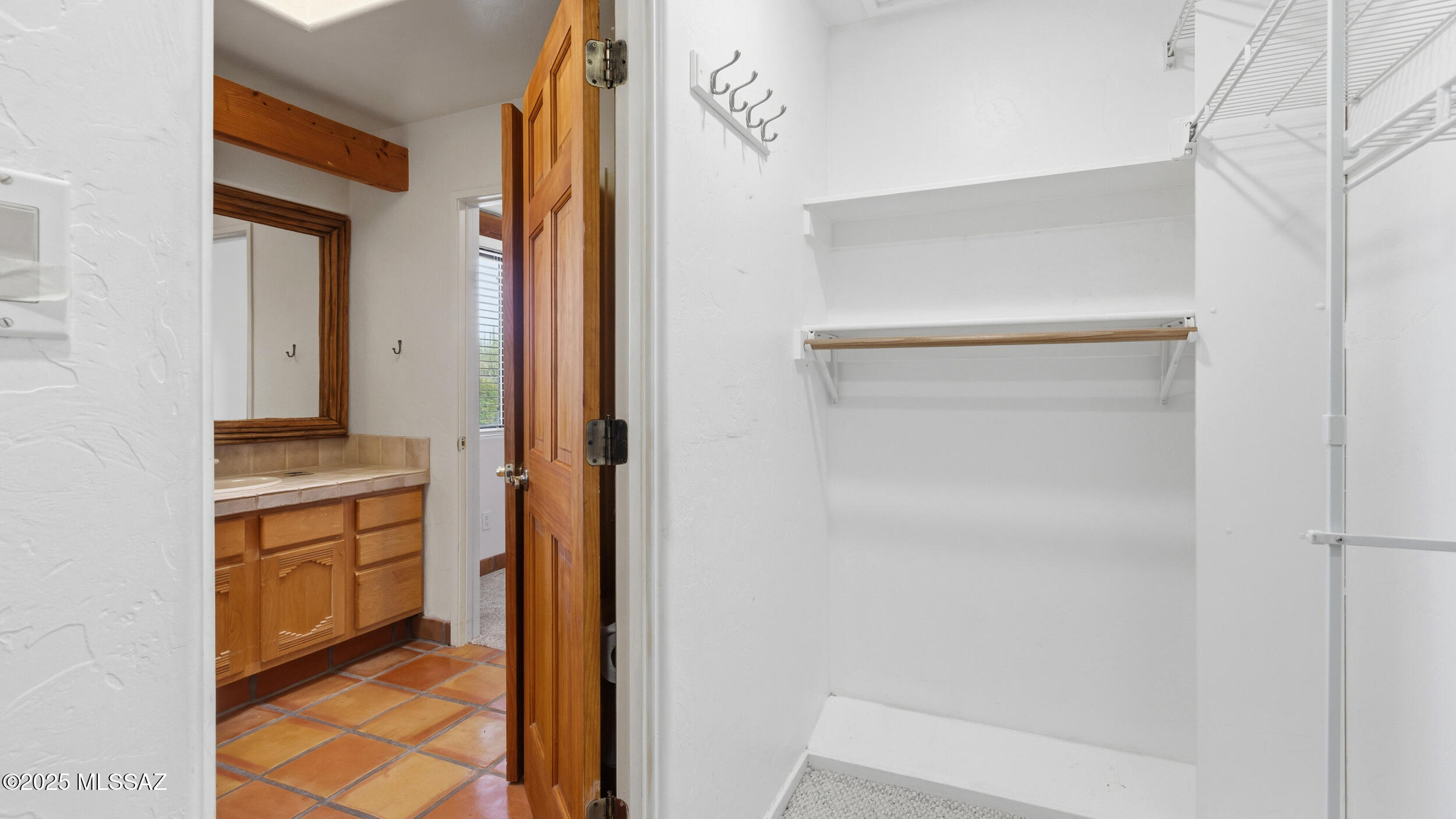 New Tucson Unit NO. 4 (1-203) - Residential