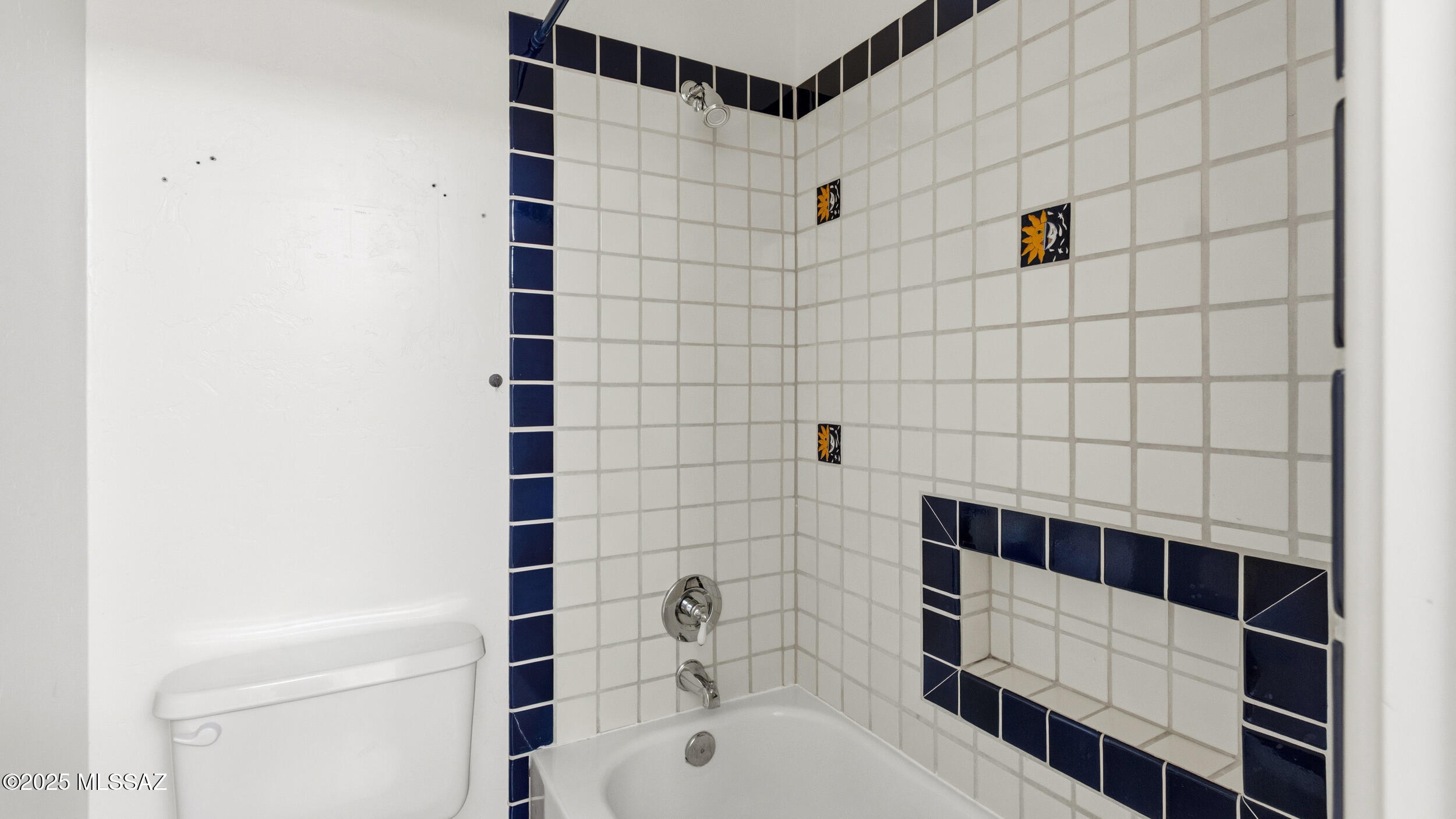 New Tucson Unit NO. 4 (1-203) - Residential