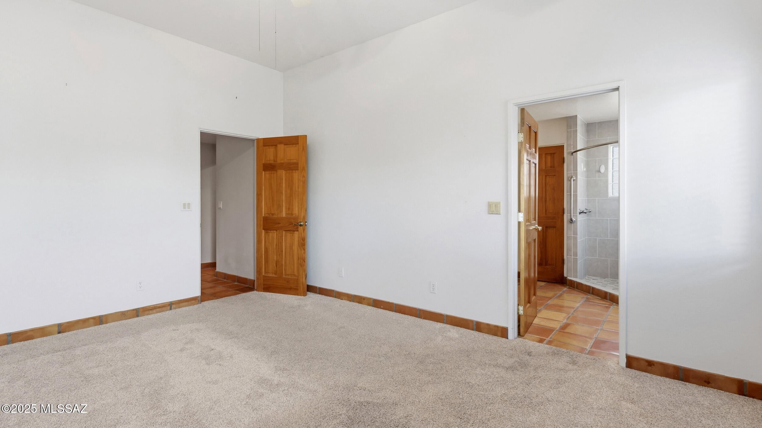New Tucson Unit NO. 4 (1-203) - Residential
