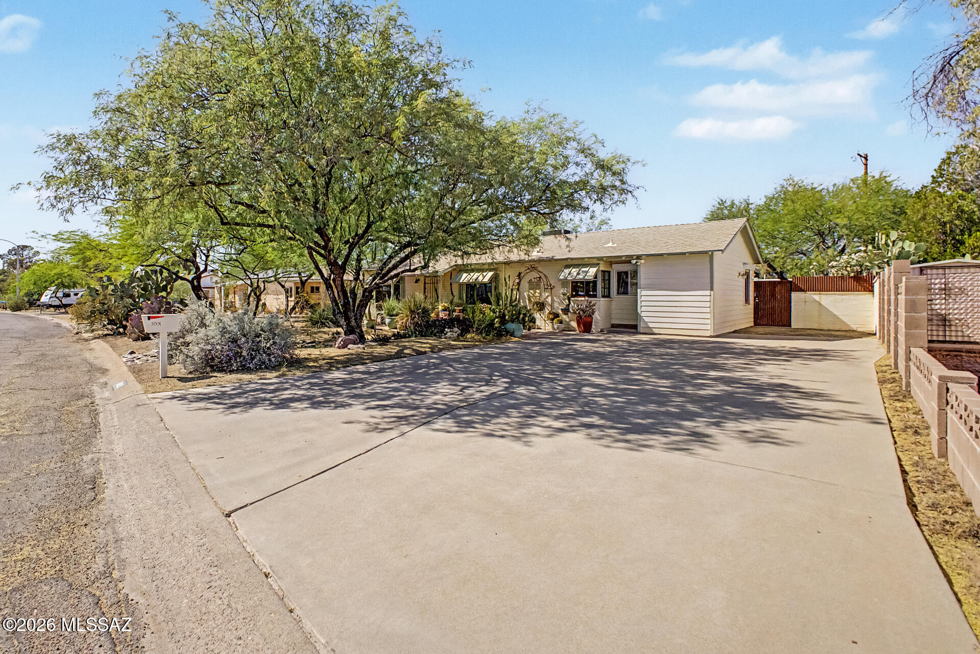 Del Monte Village - Residential