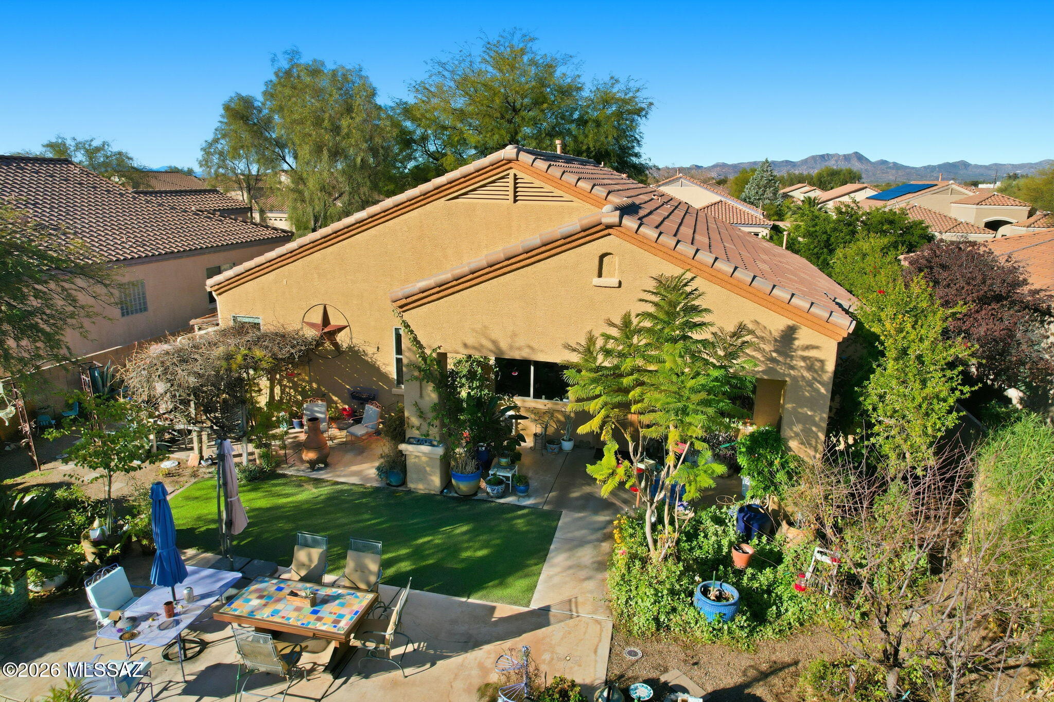 Black Horse (1-411) - Residential