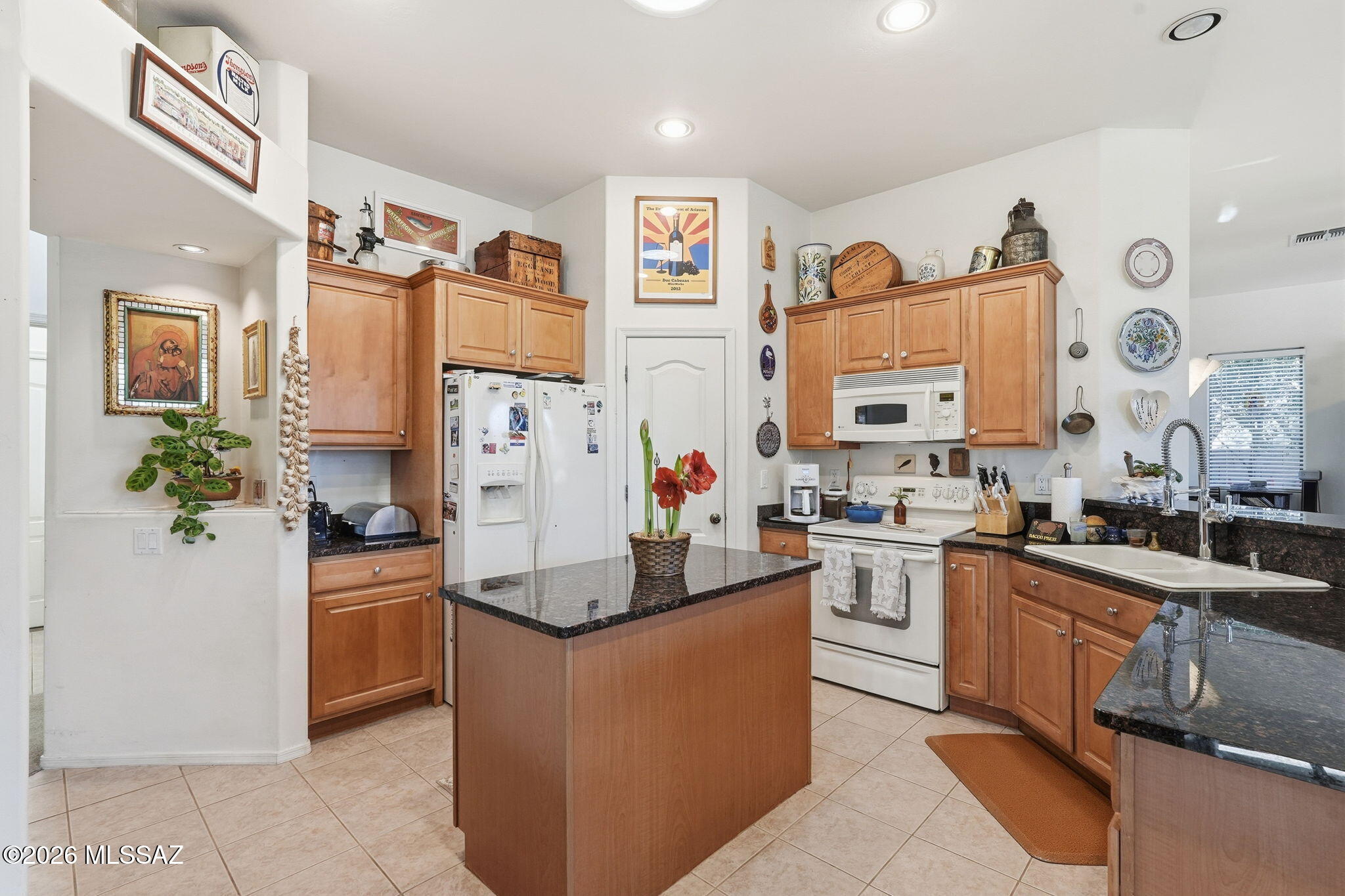 Black Horse (1-411) - Residential