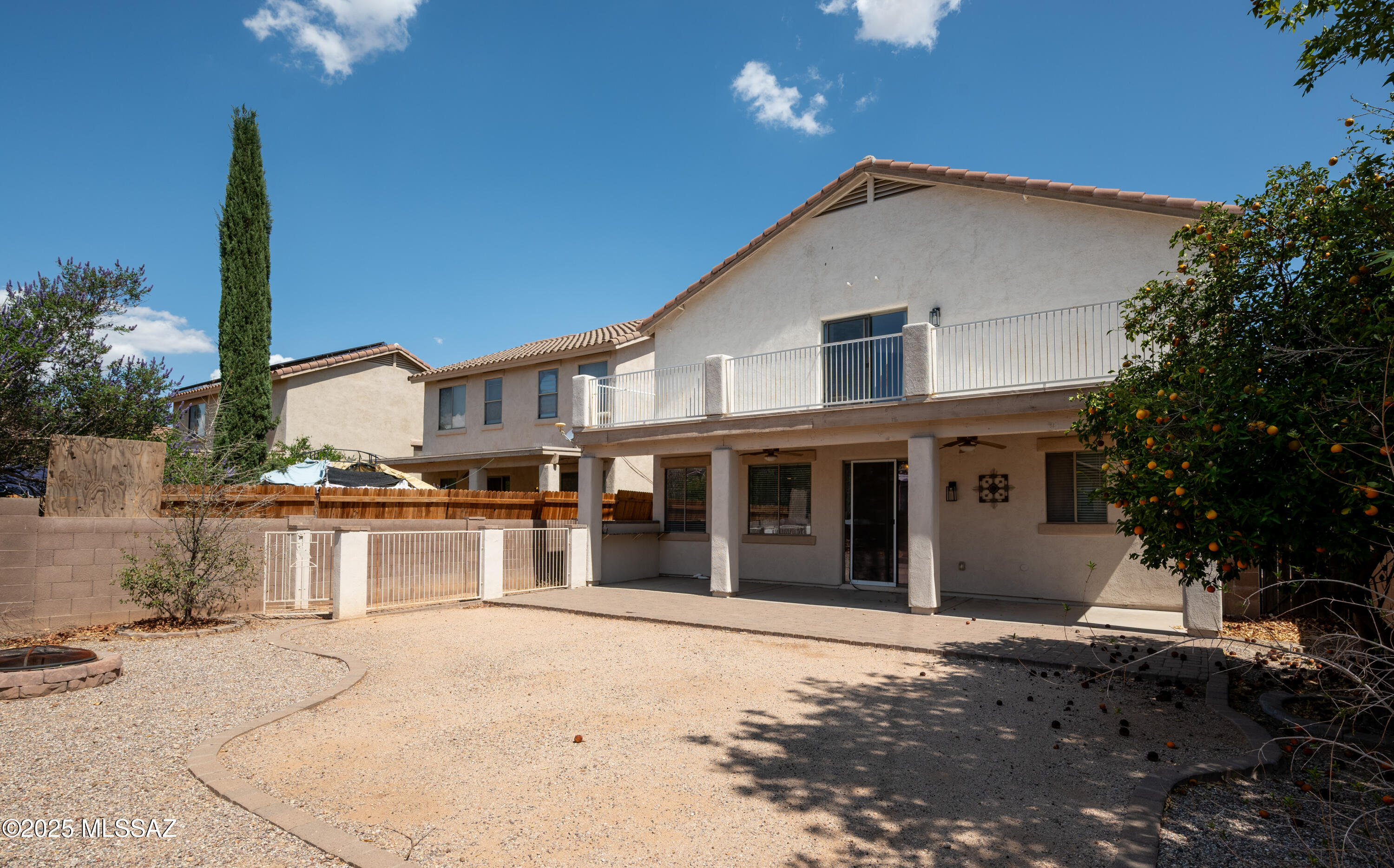 Presidio De La Luna (1-89) - Residential Lease