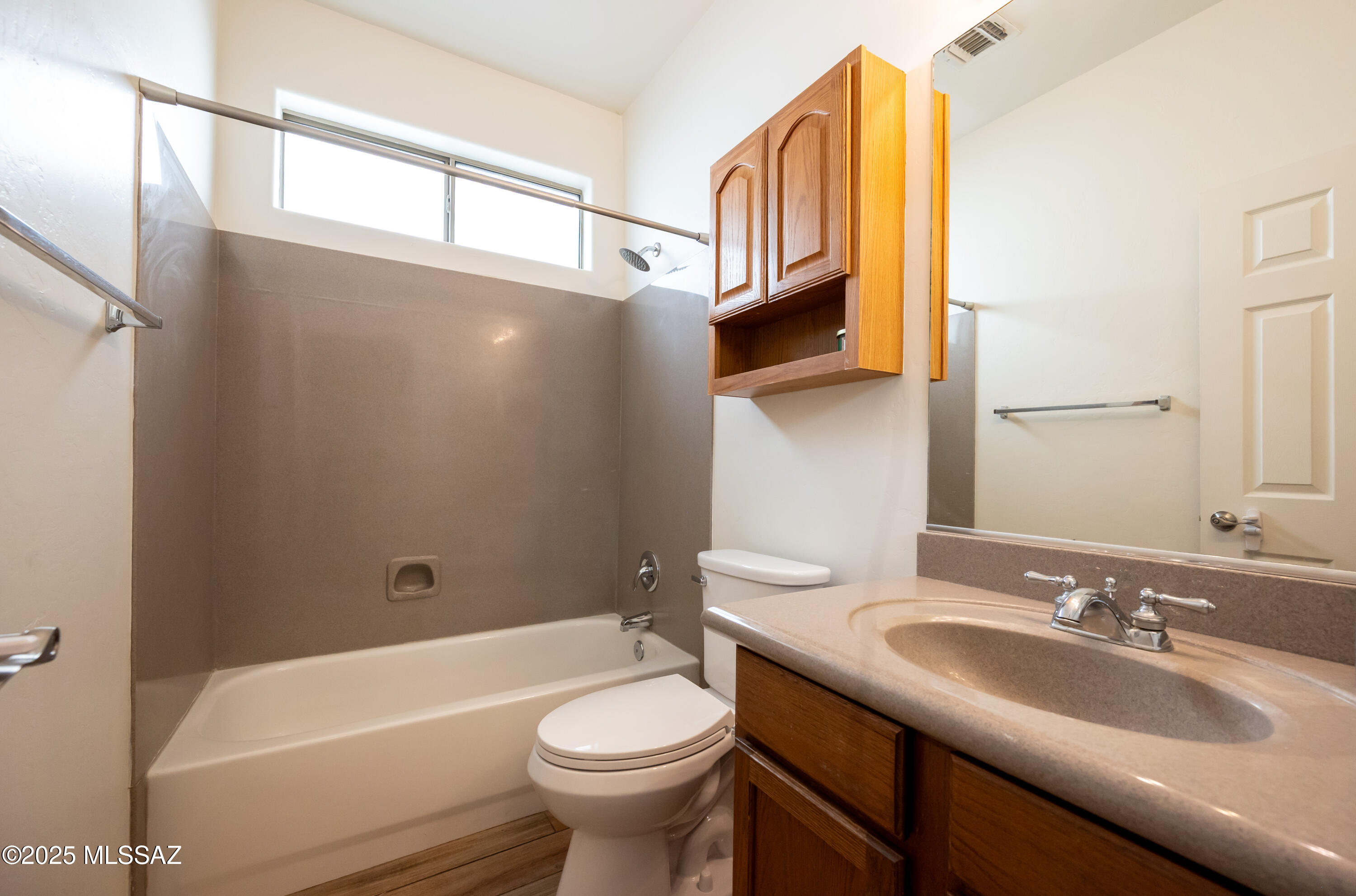 Presidio De La Luna (1-89) - Residential Lease
