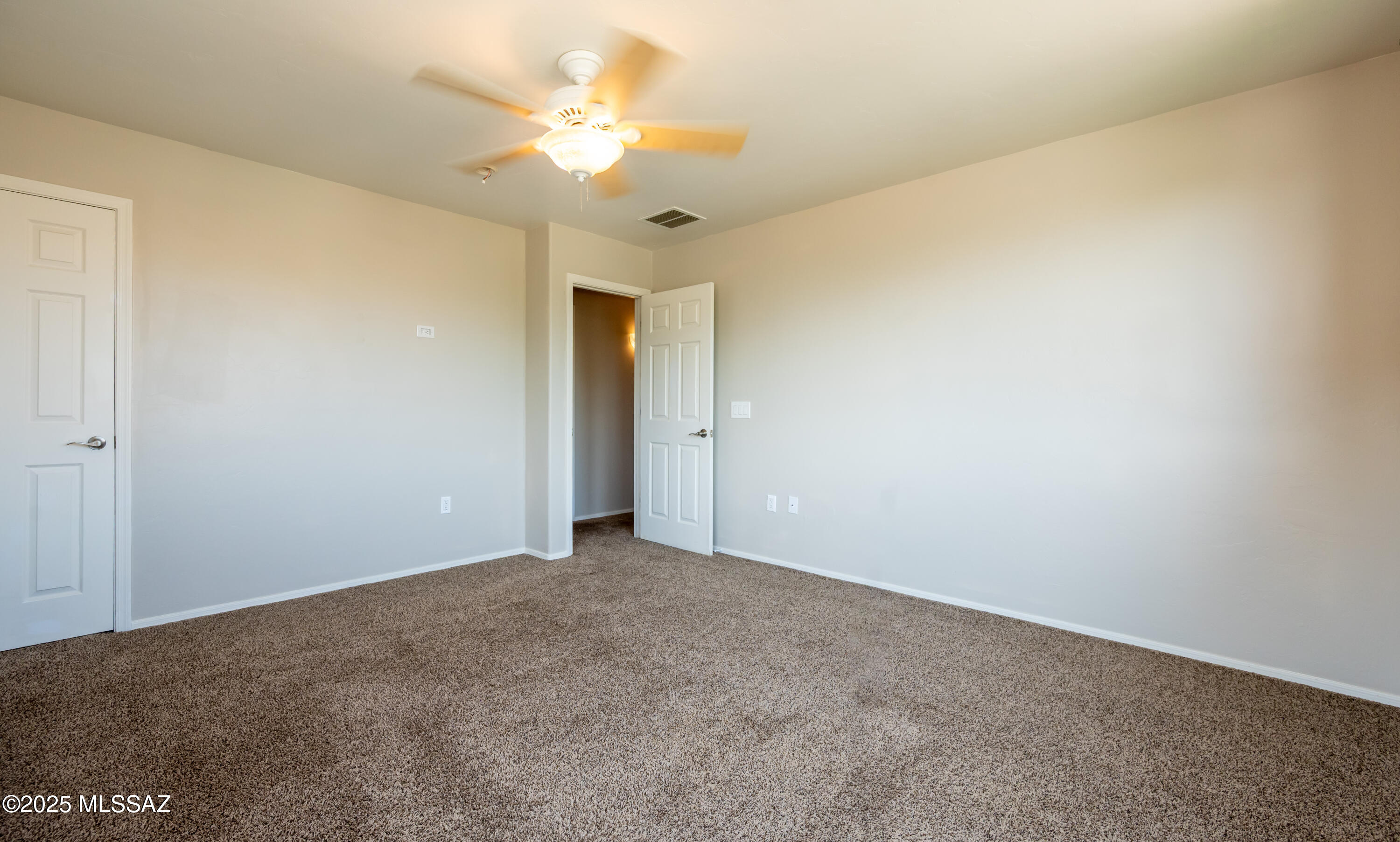 Presidio De La Luna (1-89) - Residential Lease