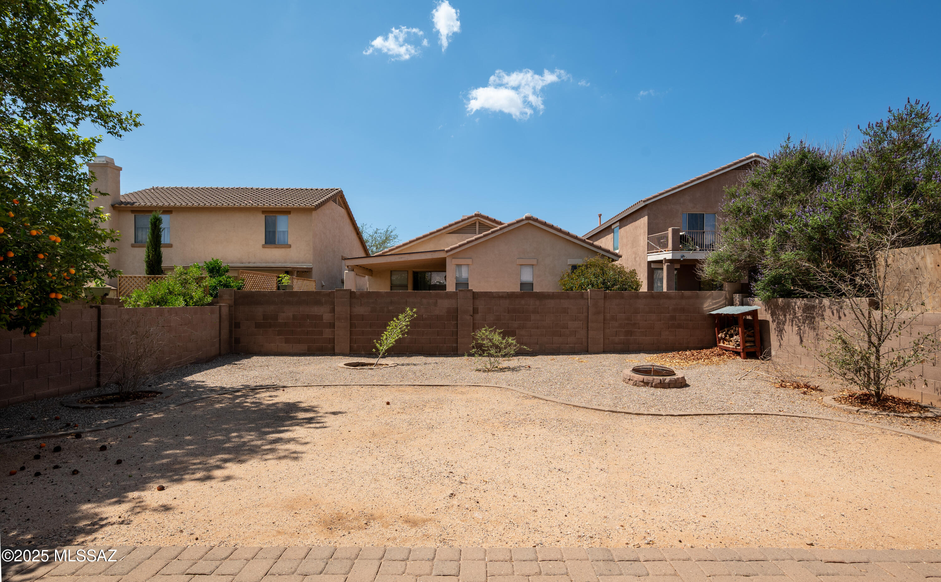 Presidio De La Luna (1-89) - Residential Lease