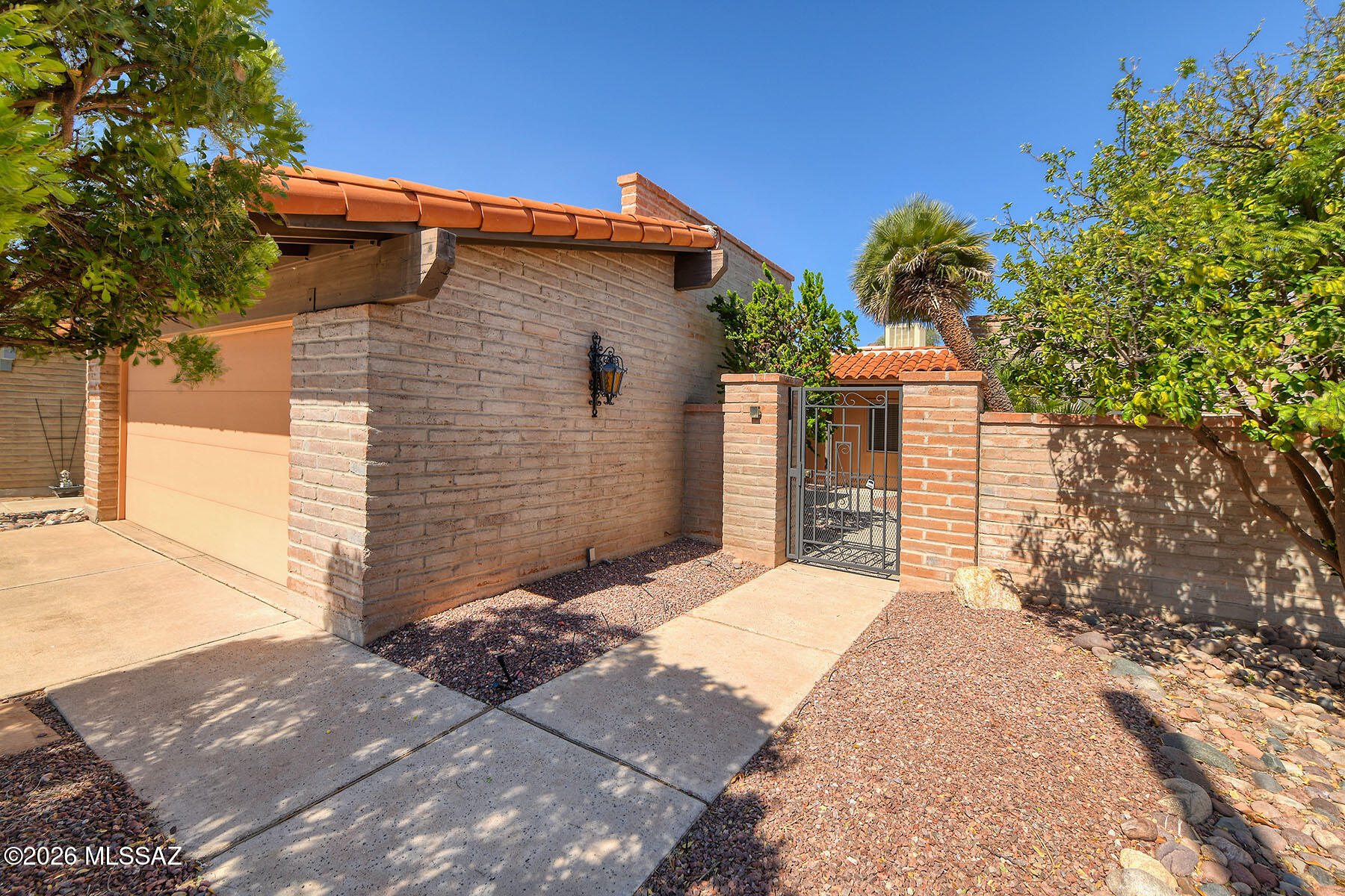 Villas De La Canada (1-74) - Residential