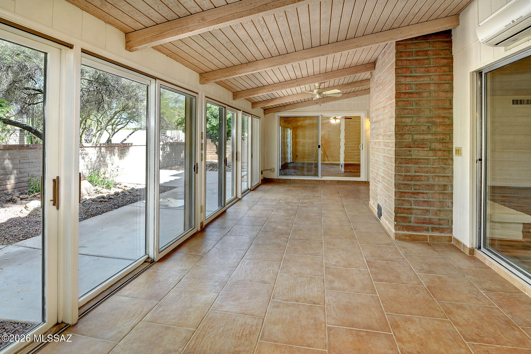 Villas De La Canada (1-74) - Residential