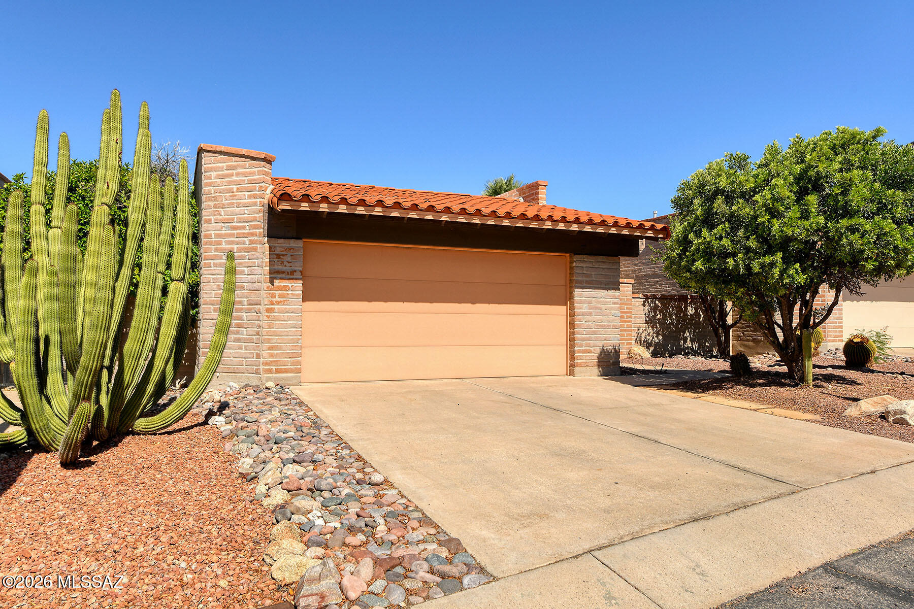 Villas De La Canada (1-74) - Residential
